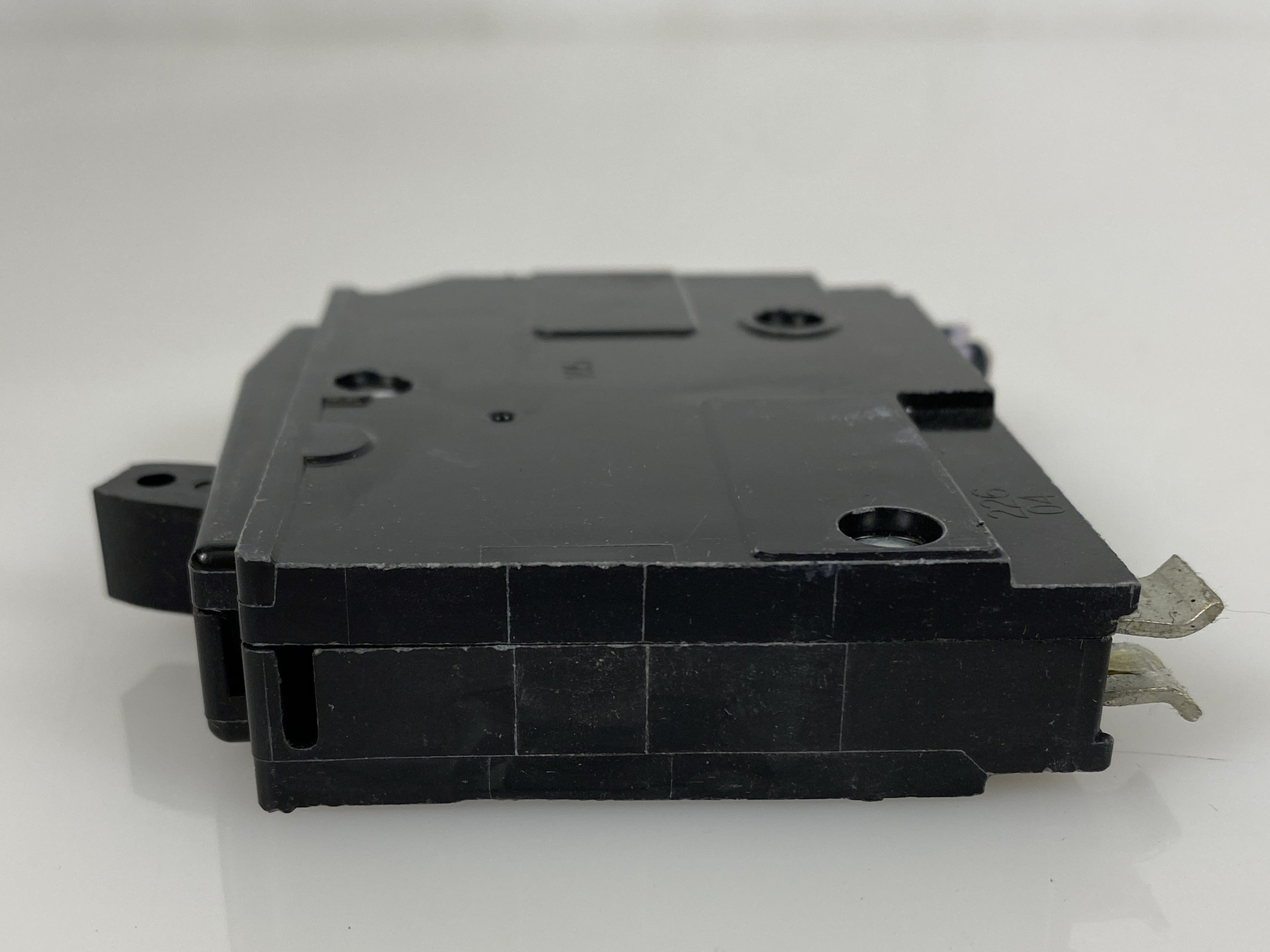 Square D 30 Amp Single Pole Breaker Pack of 24