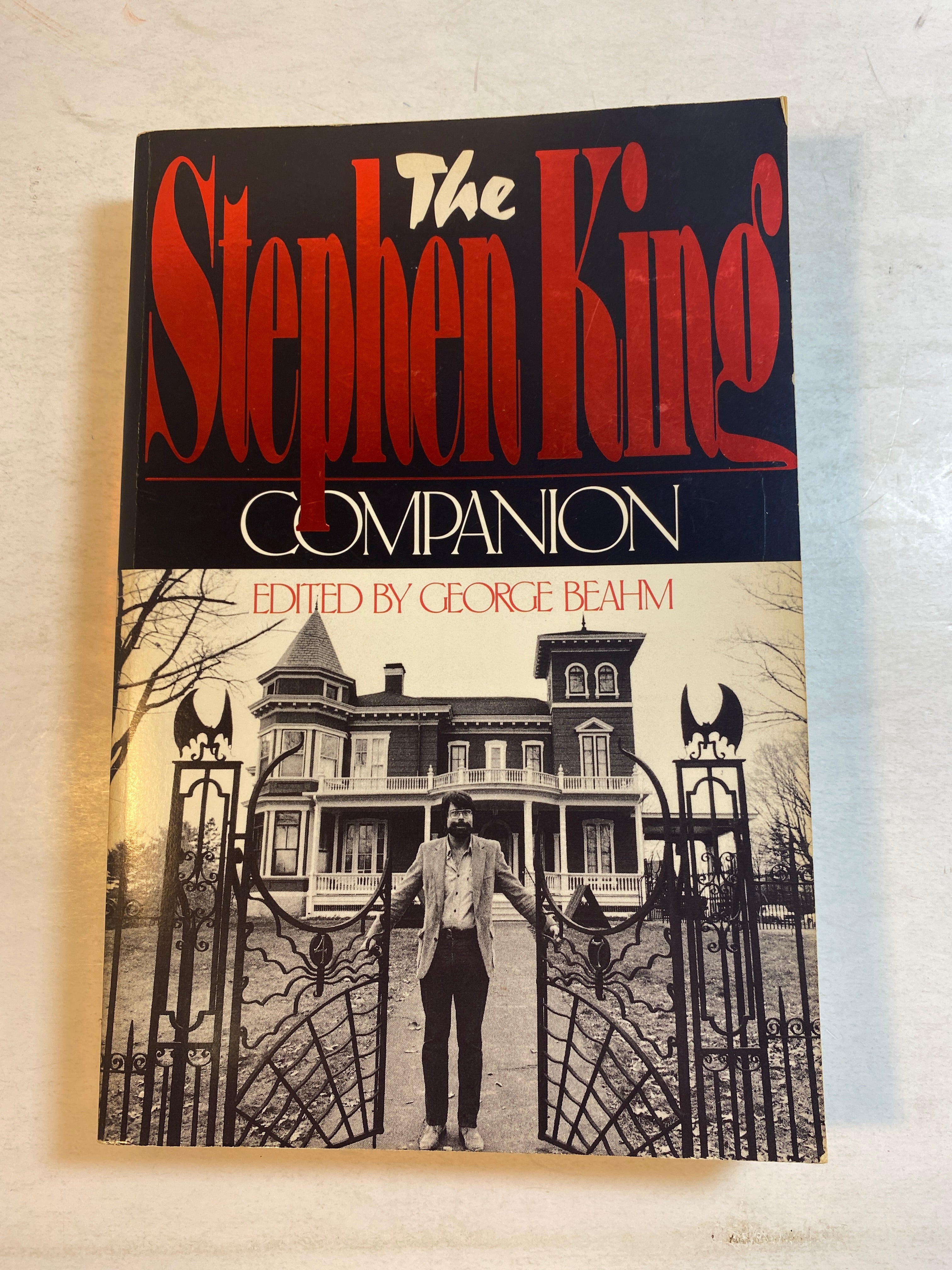 Stephen King Companion edited by George Beahm SC 1989