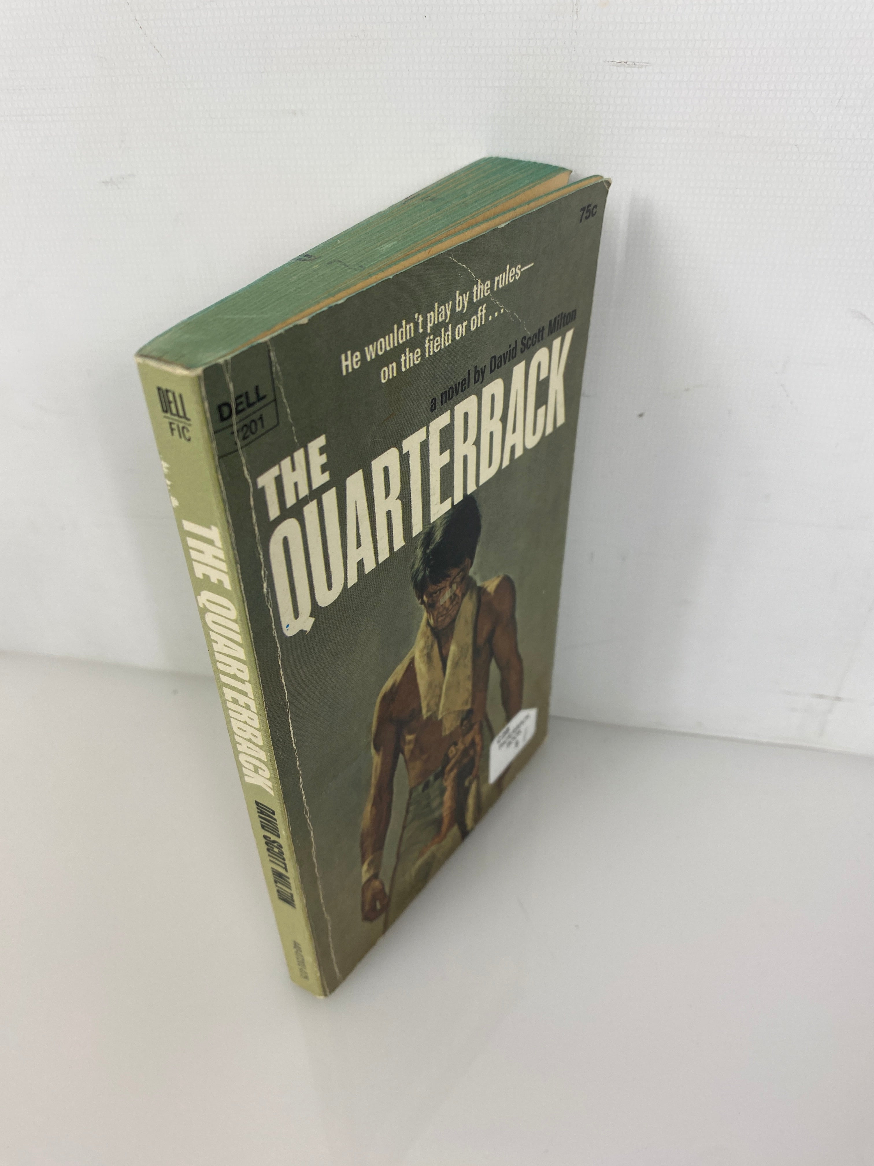 The Quarterback David Scott Milton Vintage Dell Paperback 1970