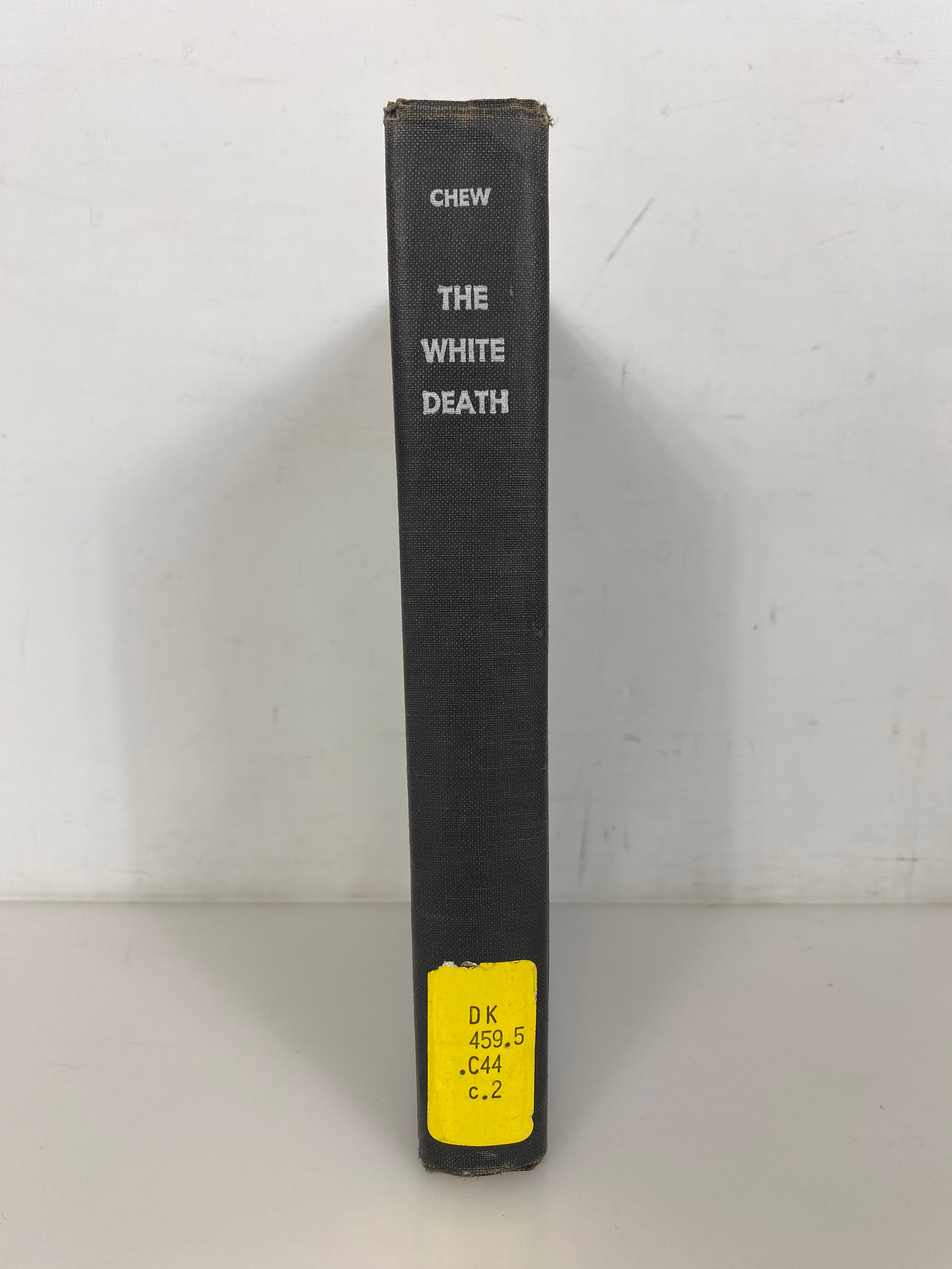 The White Death: the Soviet Finnish Winter War by Allen Chew 1971 Ex-Library HC