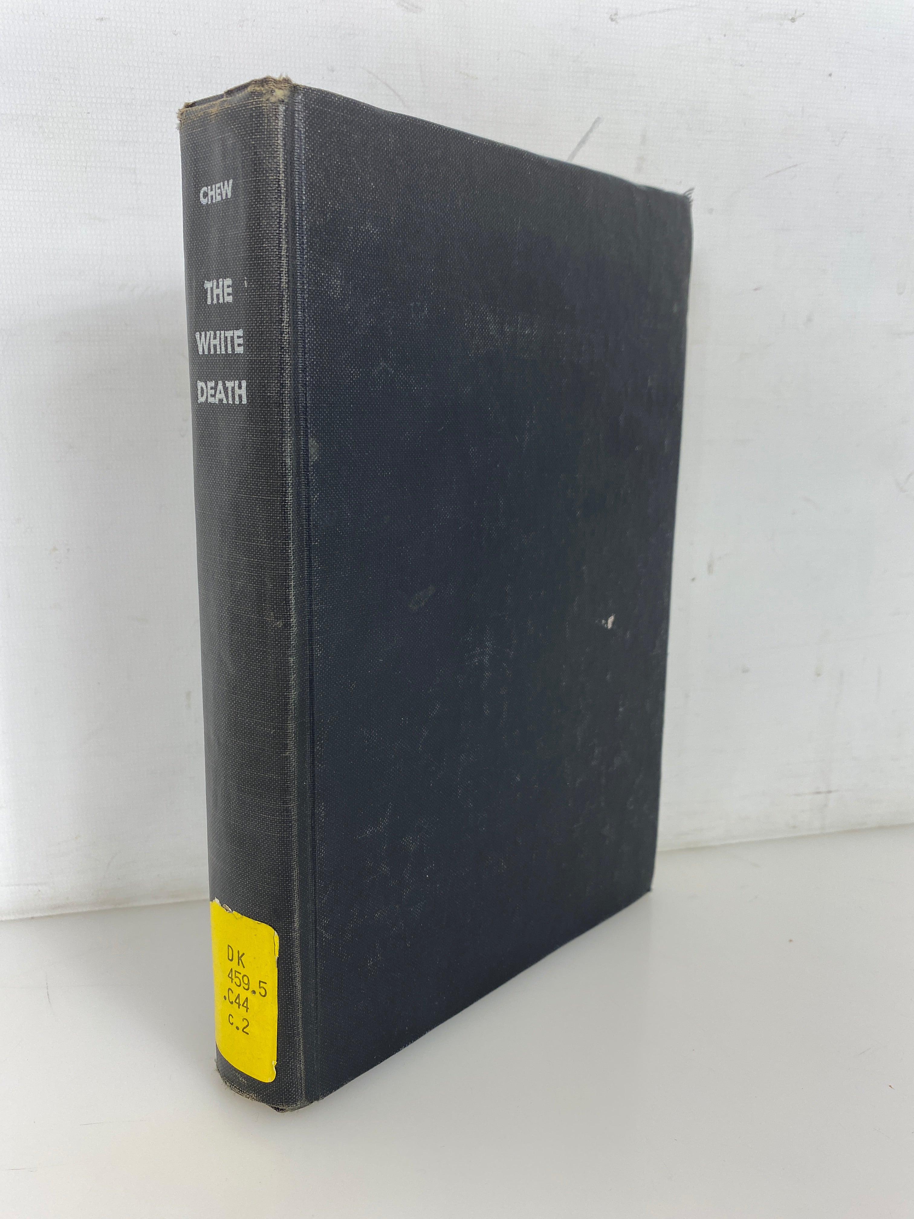 The White Death: the Soviet Finnish Winter War by Allen Chew 1971 Ex-Library HC