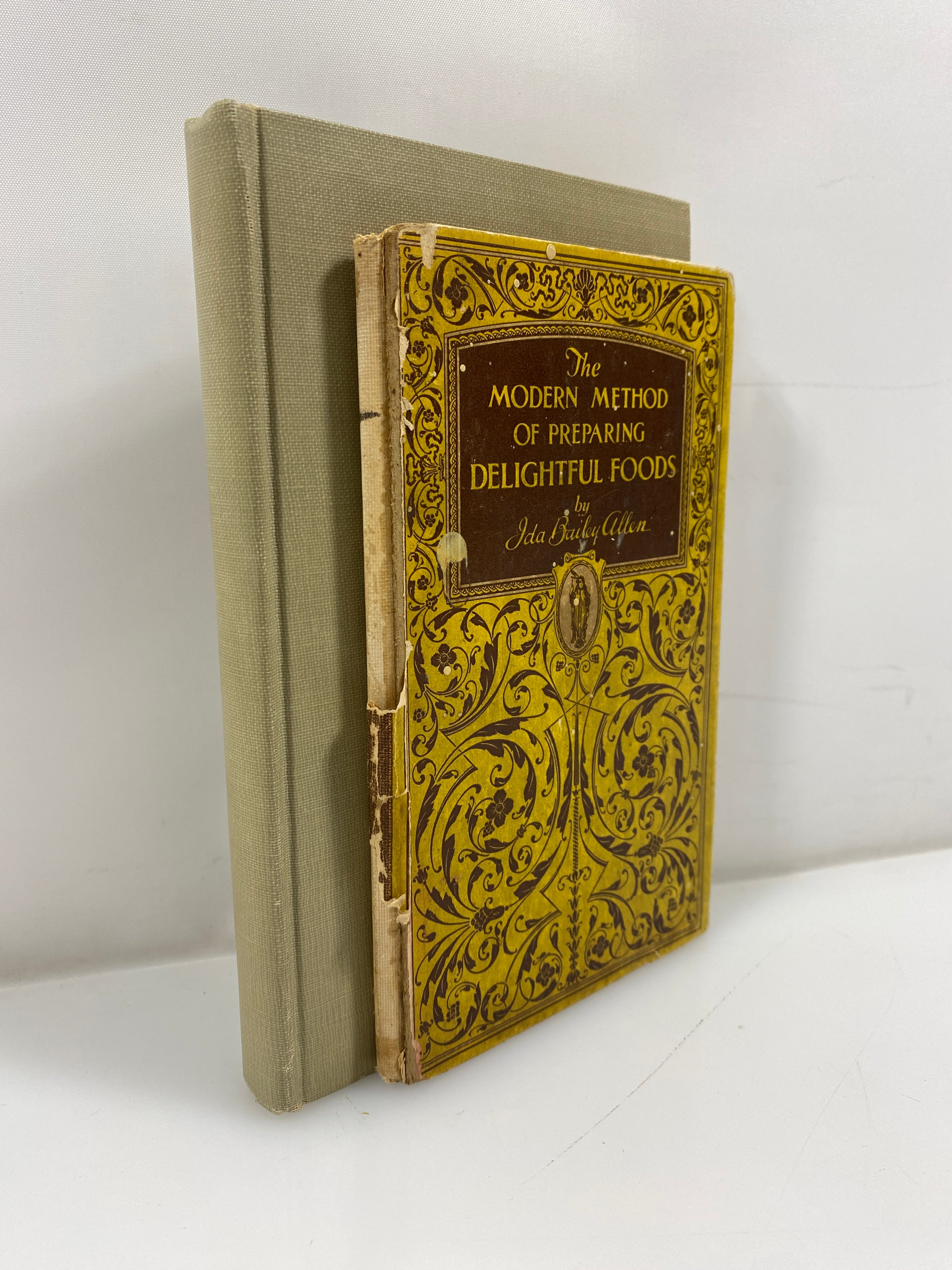 Vintage Cookbooks: Magic Chef/Modern Method of Preparing Delightful Food