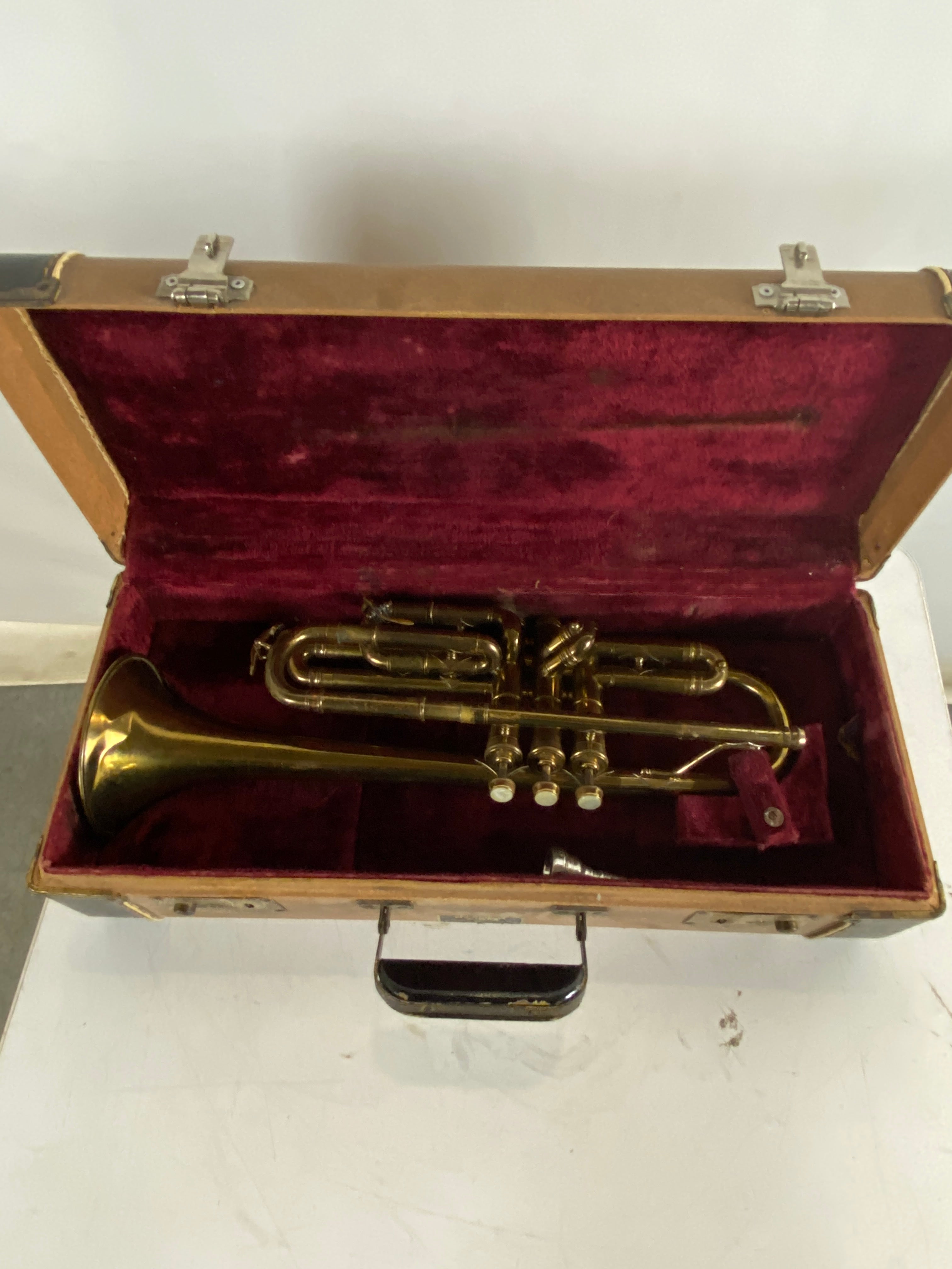 Vintage Holton-Clarke Long Maple Cornet