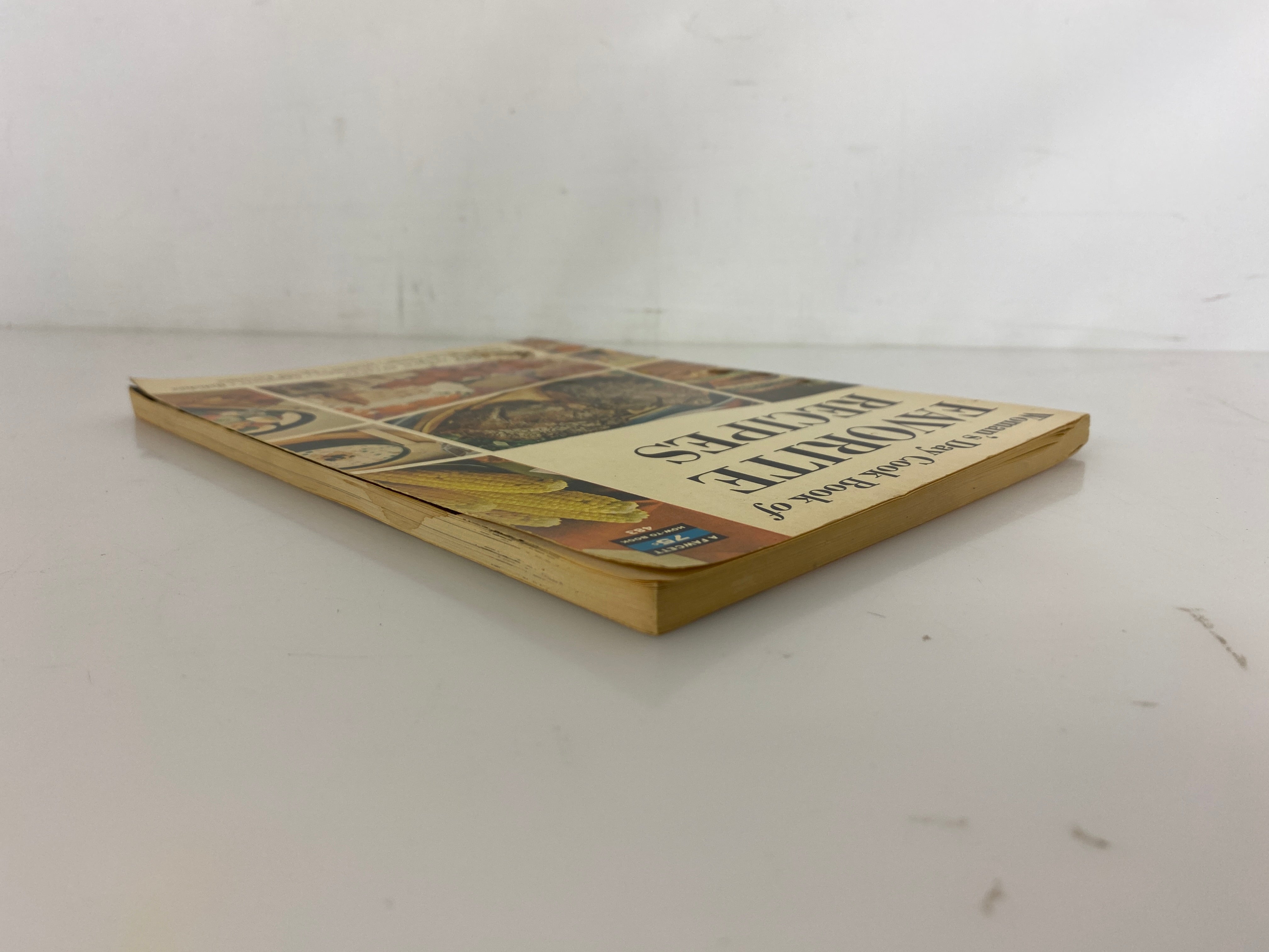Vintage Woman's Day Cook Book of Favorite Recipes 1962 SC