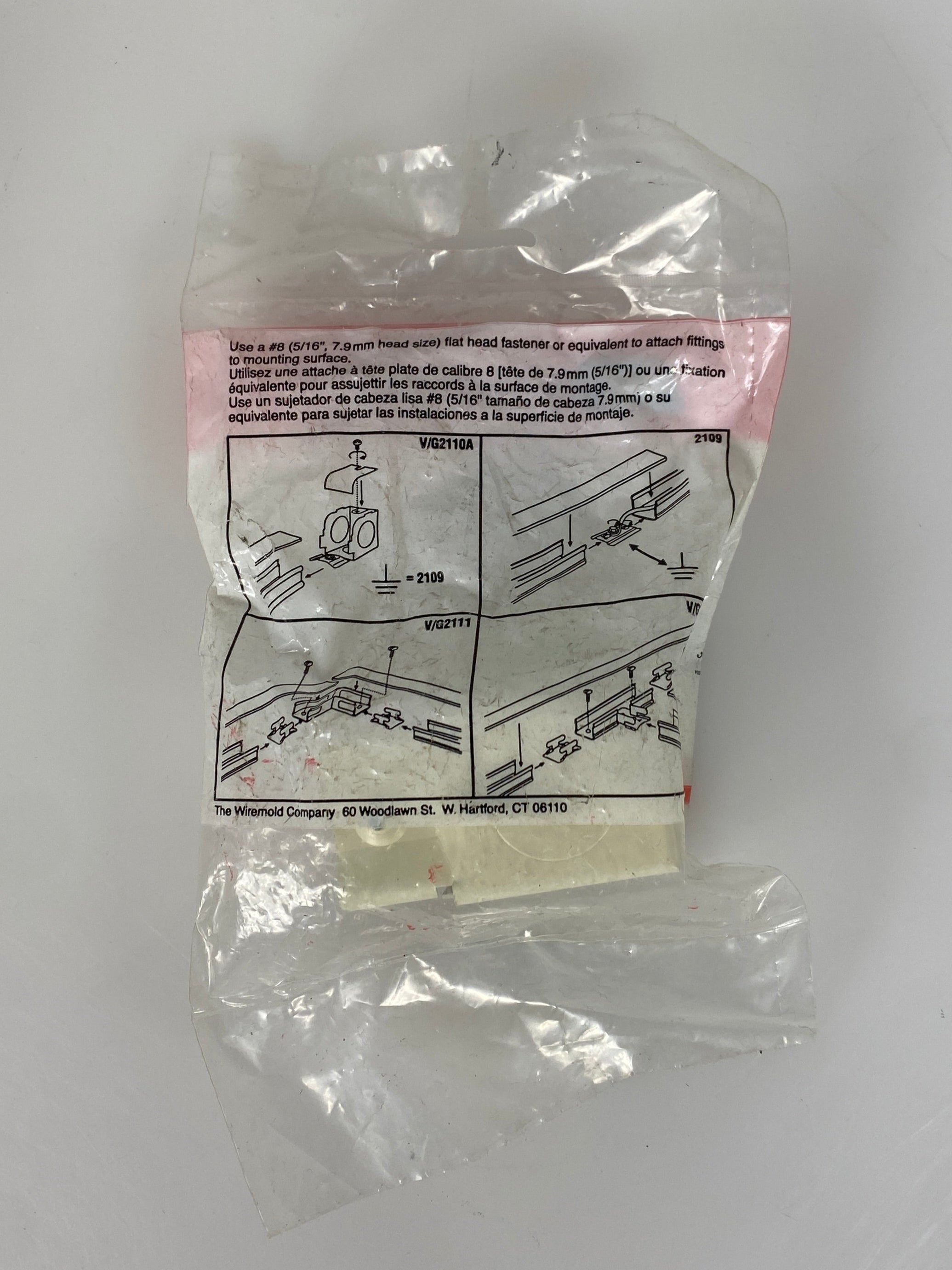 Wiremold End Fitting Entrance 1/2" #V2110A