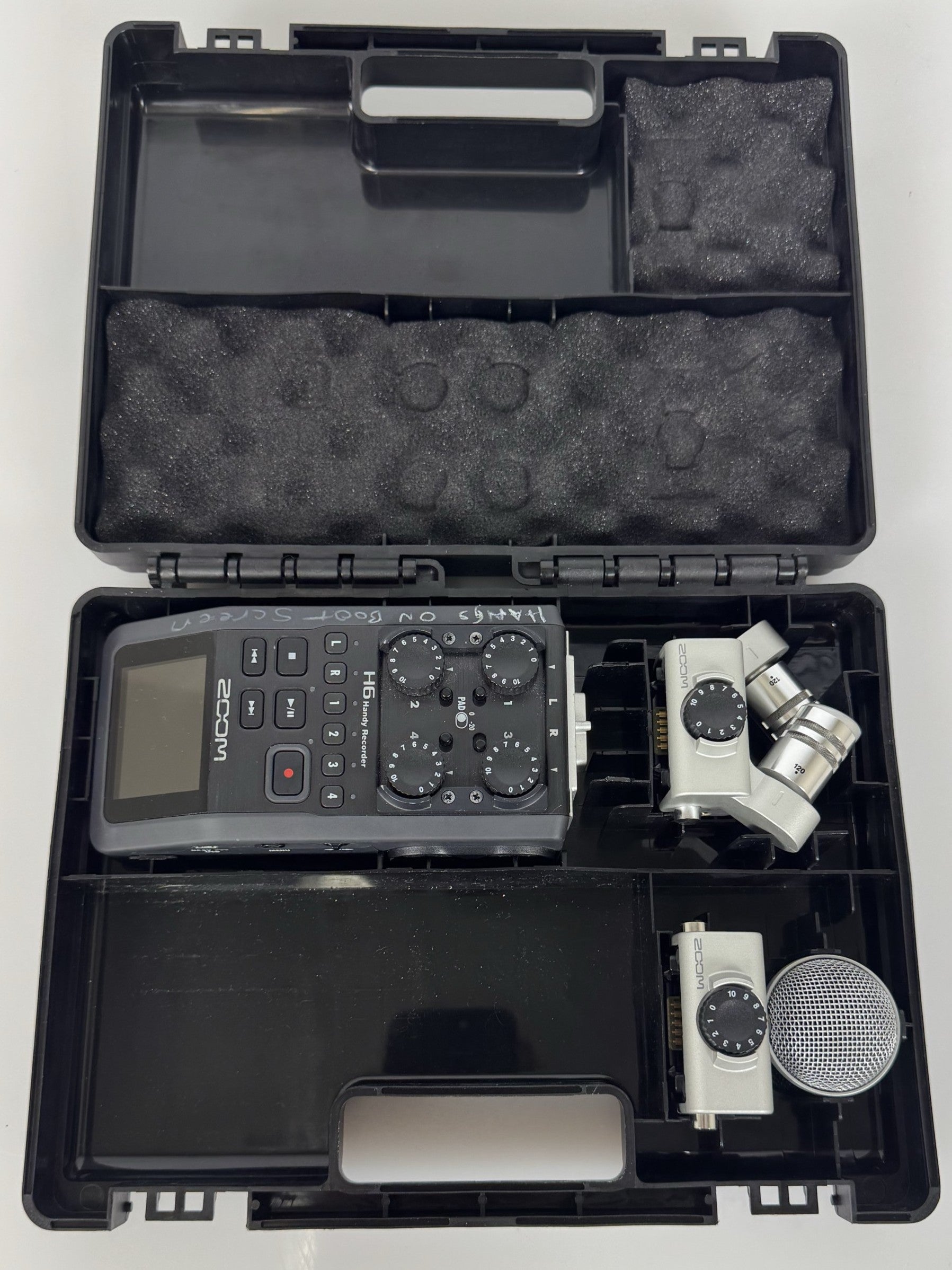 Zoom H6 Handy Recorder Voice Recorder w/ Case and Accessories *For Parts or Repair*
