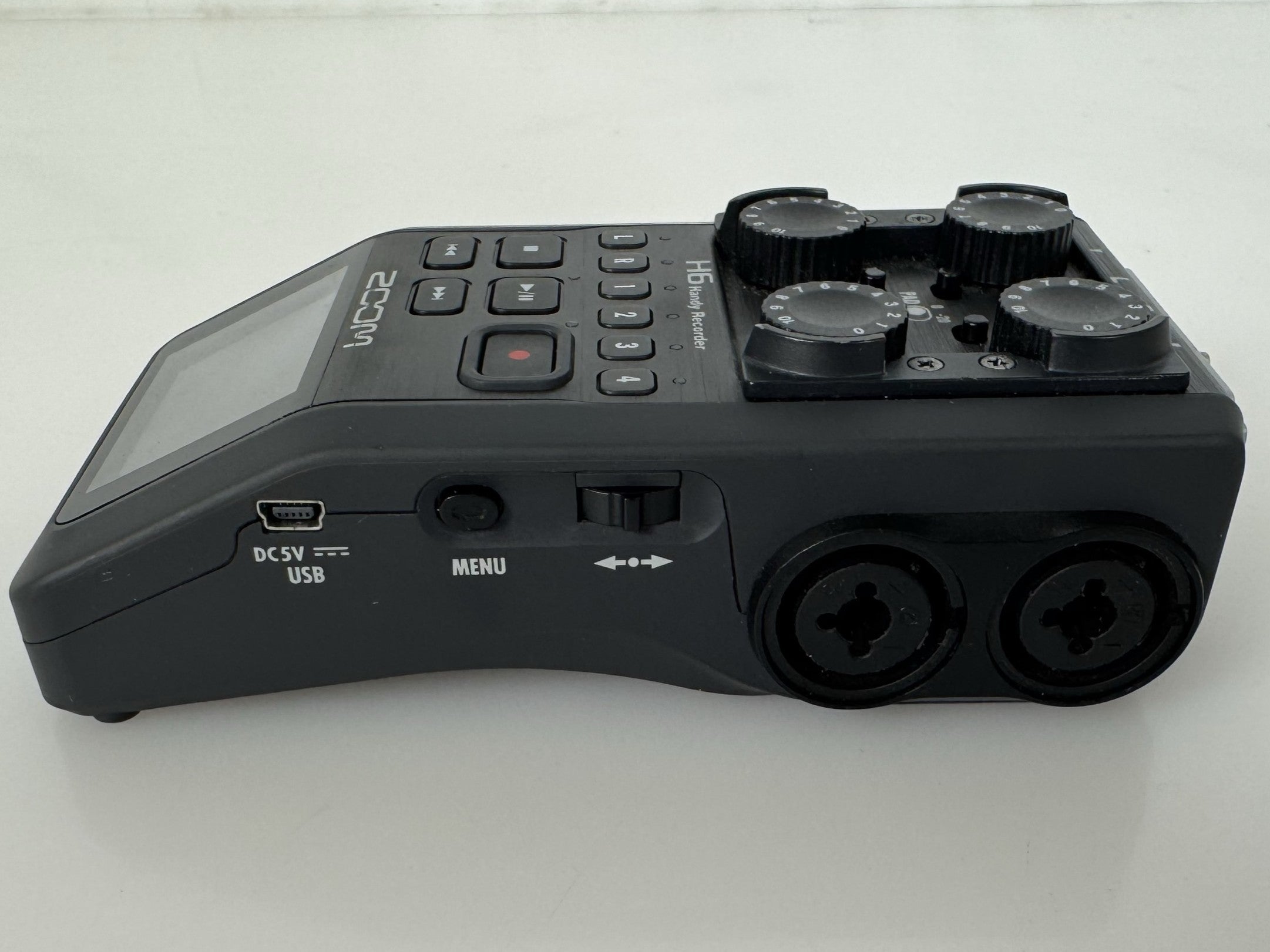 Zoom H6 Handy Recorder Voice Recorder w/ Case and Accessories *For Parts or Repair*
