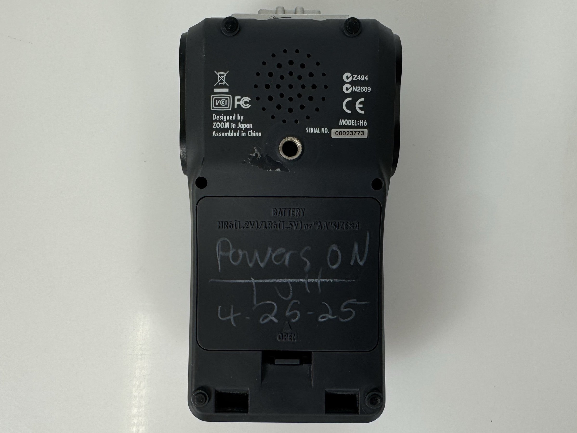 Zoom H6 Handy Recorder Voice Recorder w/ Case and Accessories *For Parts or Repair*