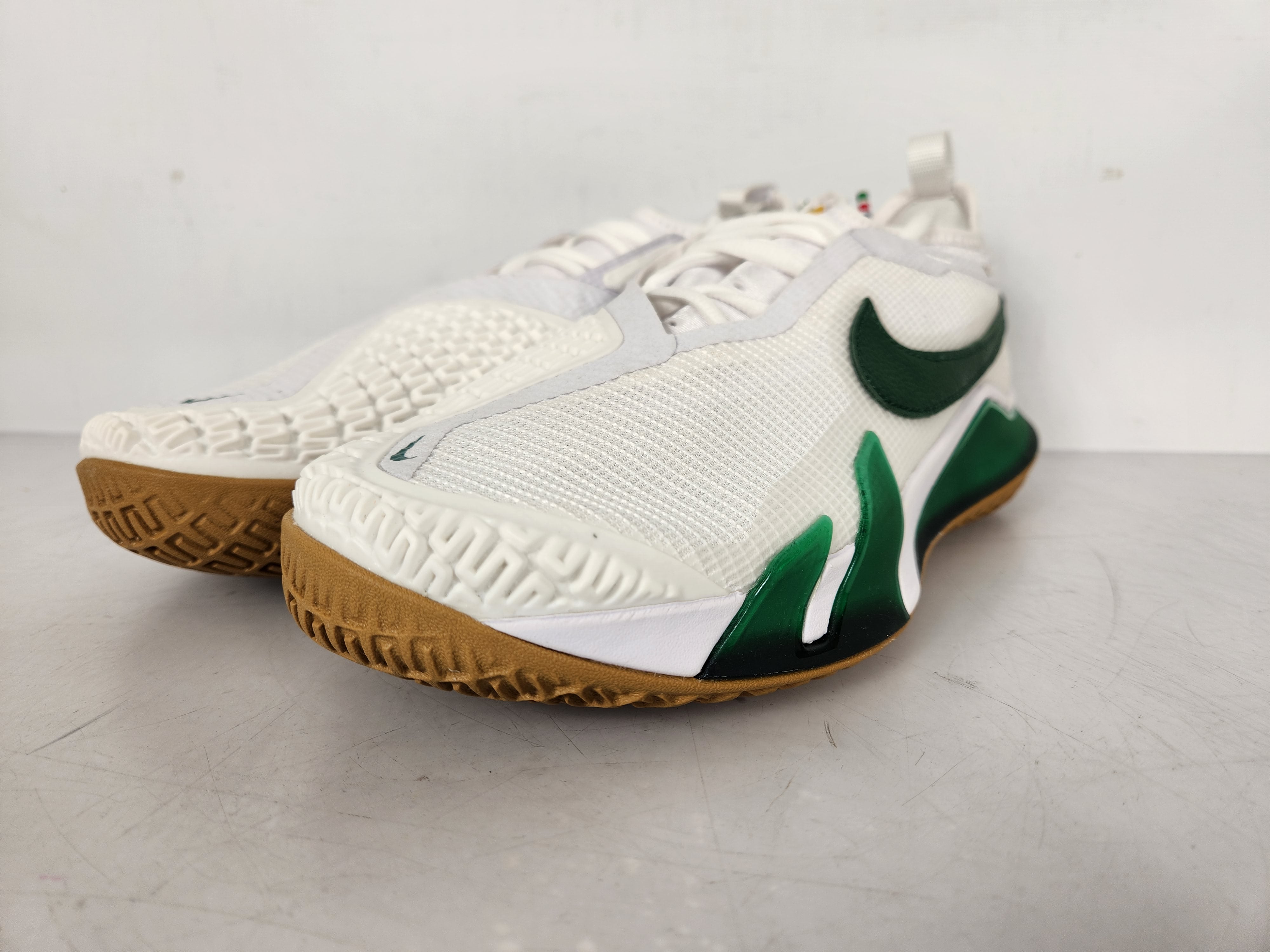 Concesión Leo un libro distorsión Nike White React Vapor NXT HC Tennis Shoes Women's Size 9.5 – MSU Surplus  Store