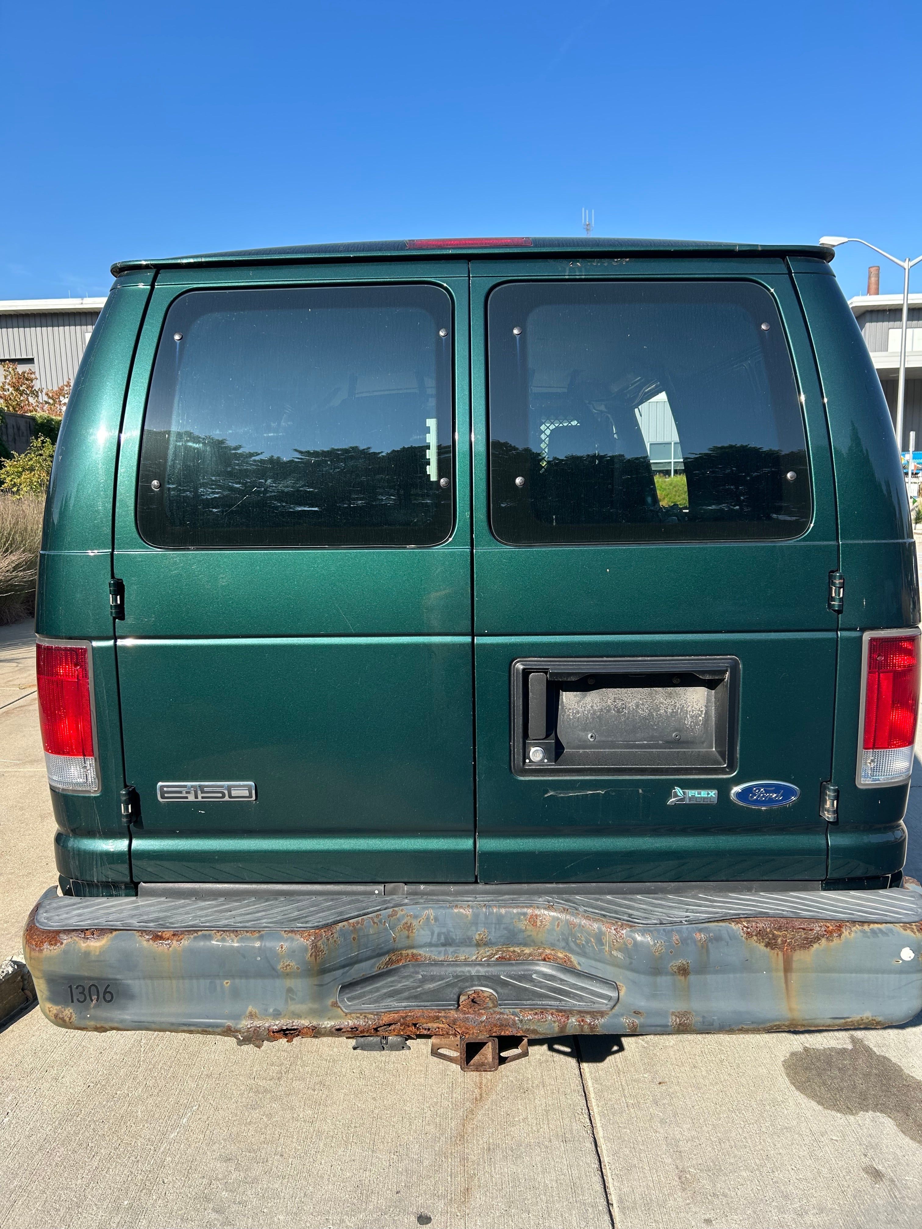 2009 Ford Econoline Van - 1306
