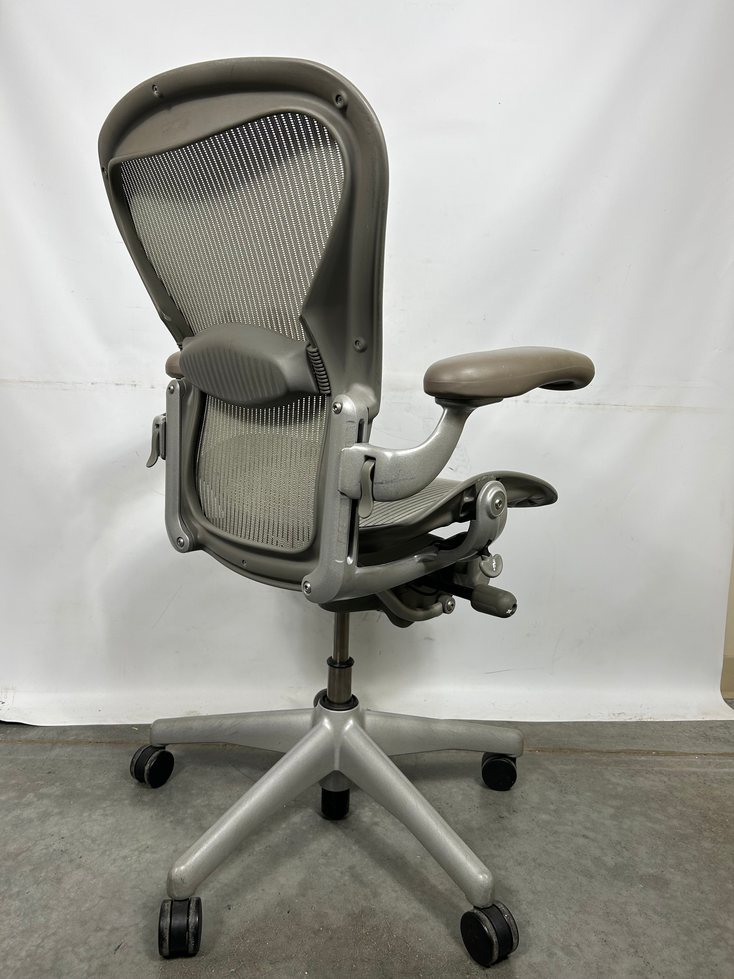 Millennial Gray Herman Miller Aeron Chair Size B