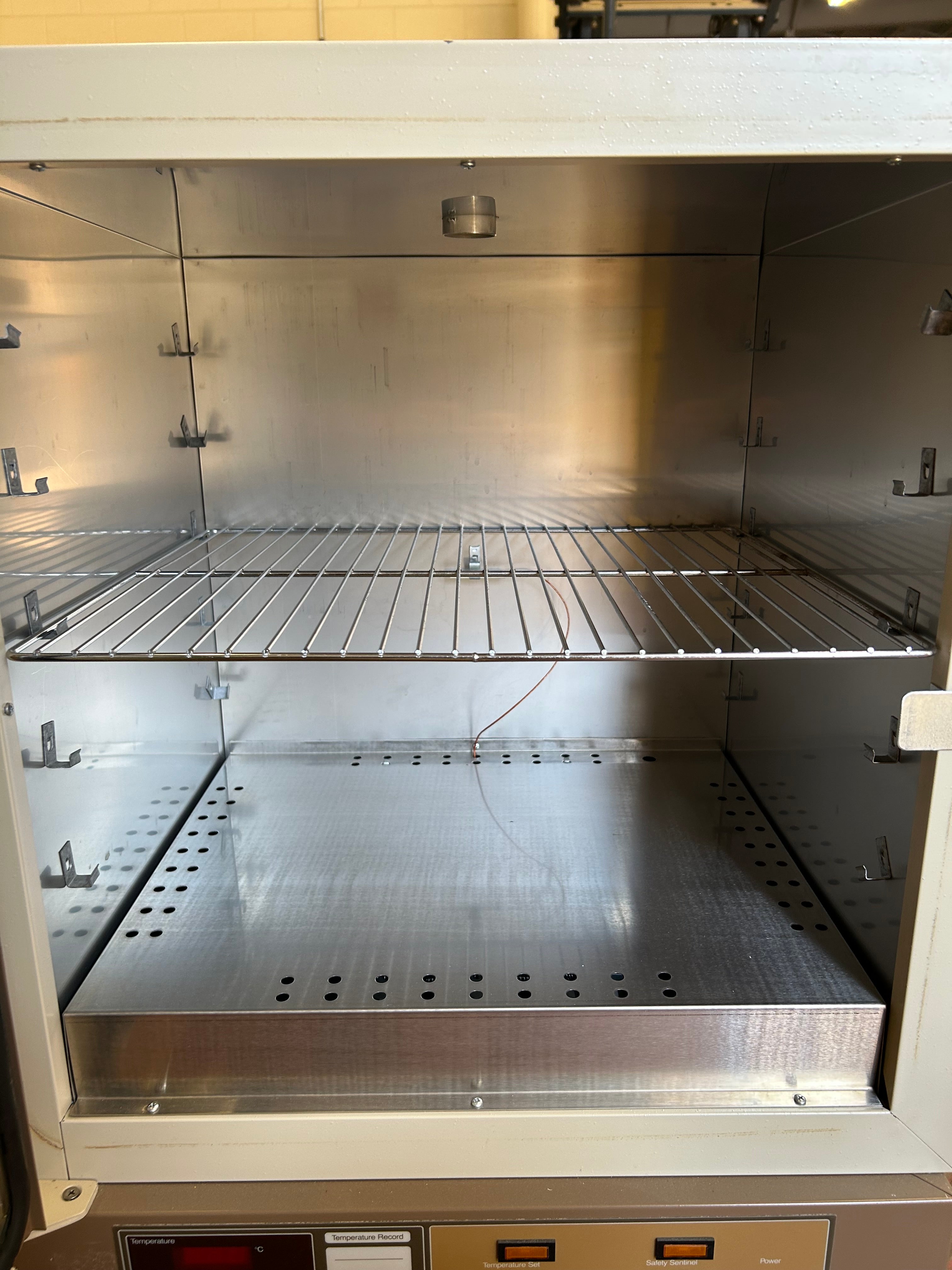 Fisher Scientific Isotemp Laboratory Oven