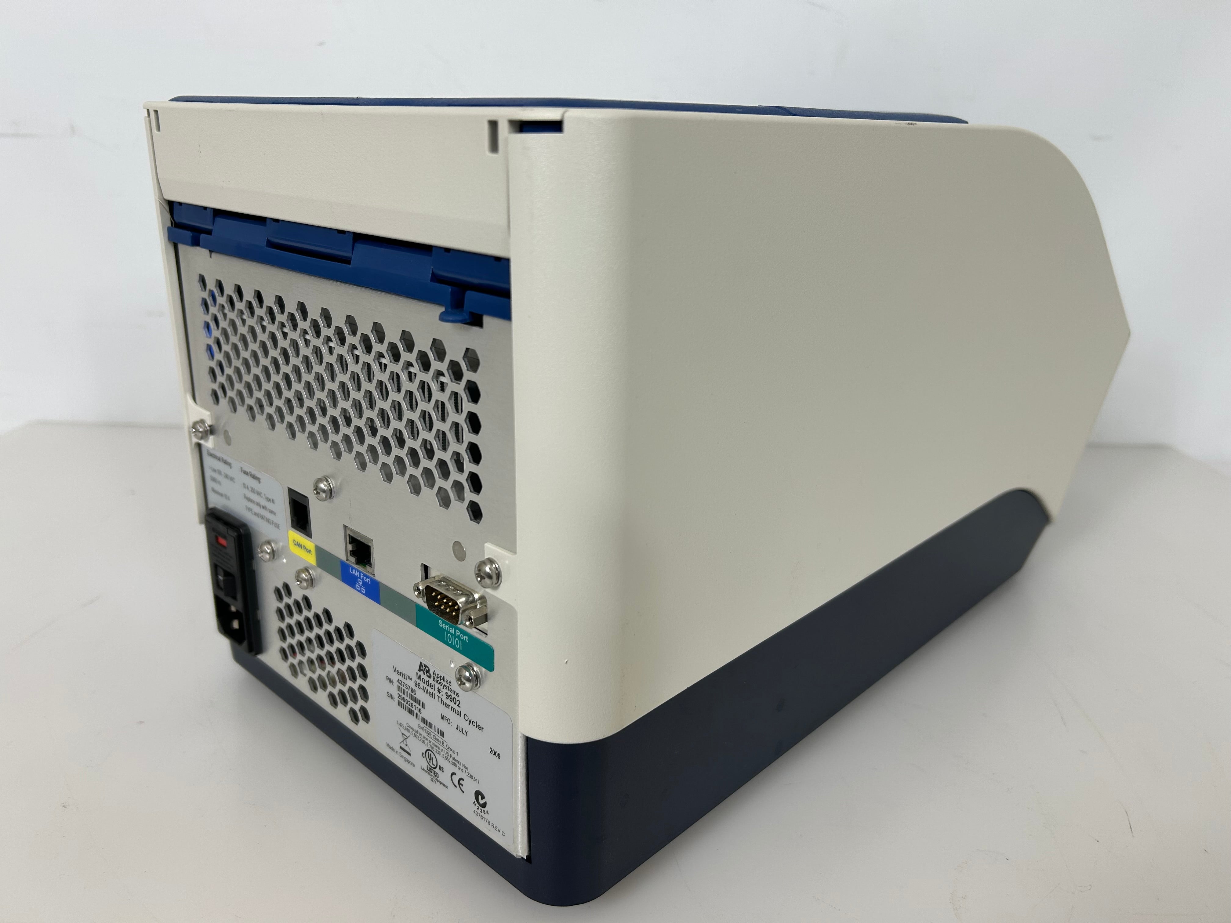 Applied Biosystems Veriti Thermal Cycler
