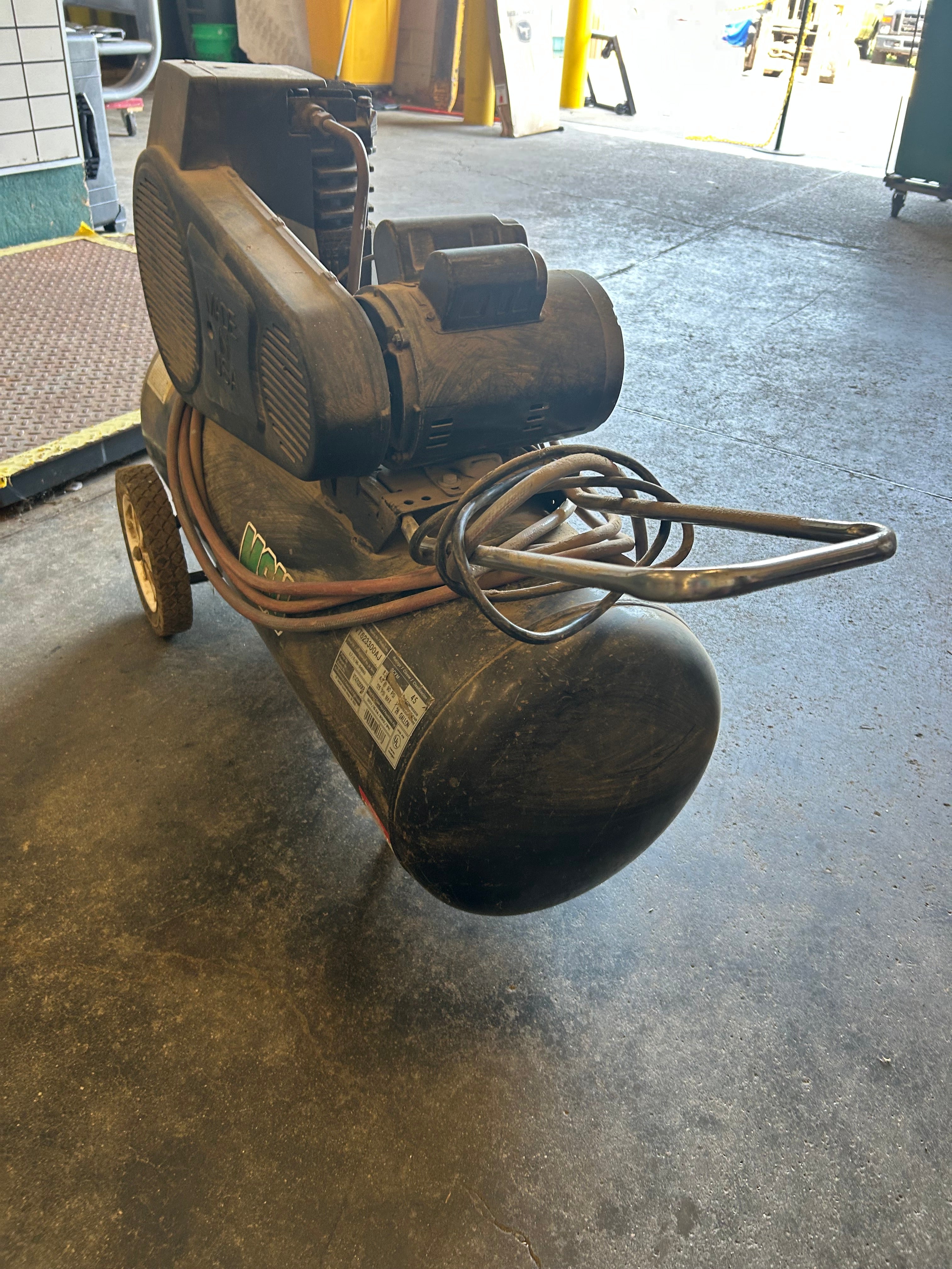 Industrial Air Compressor *Parts or Repair*