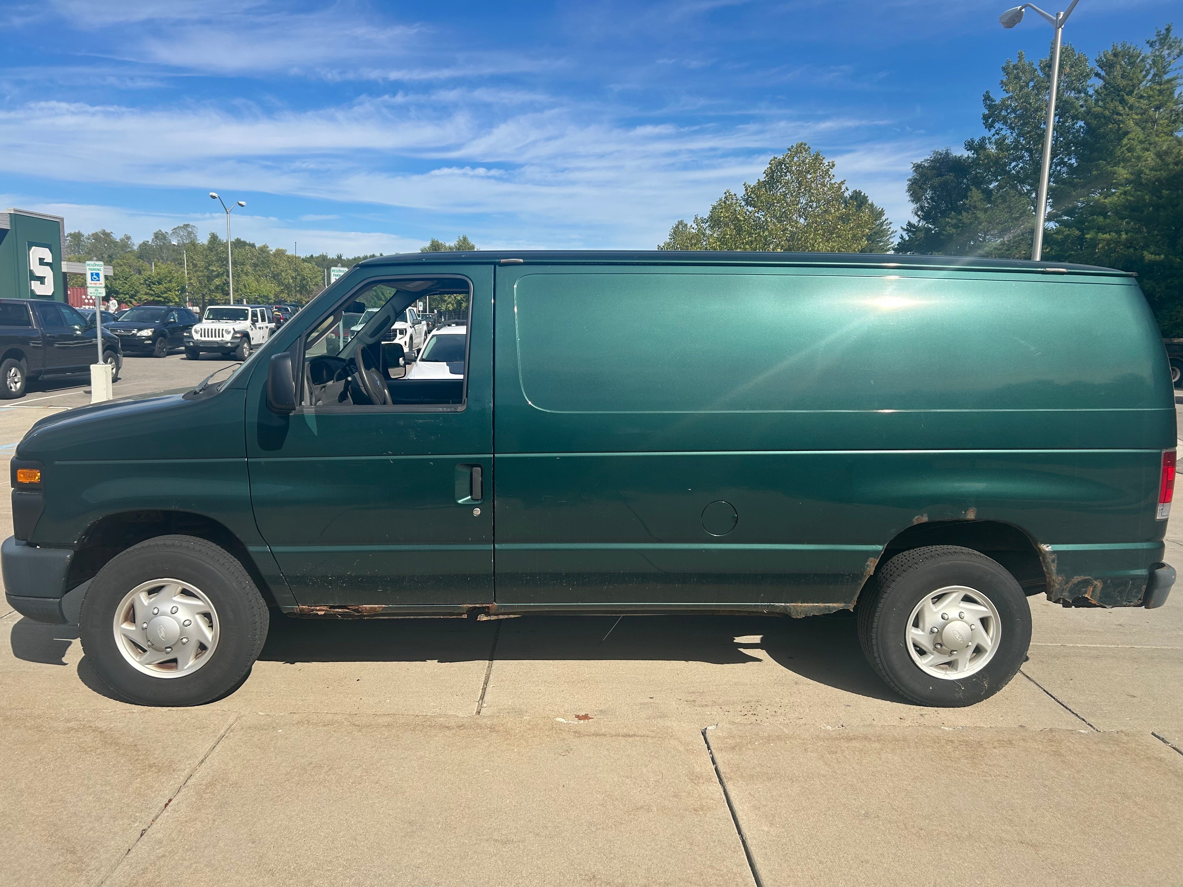 2008 - Ford Econoline E250 - 1217