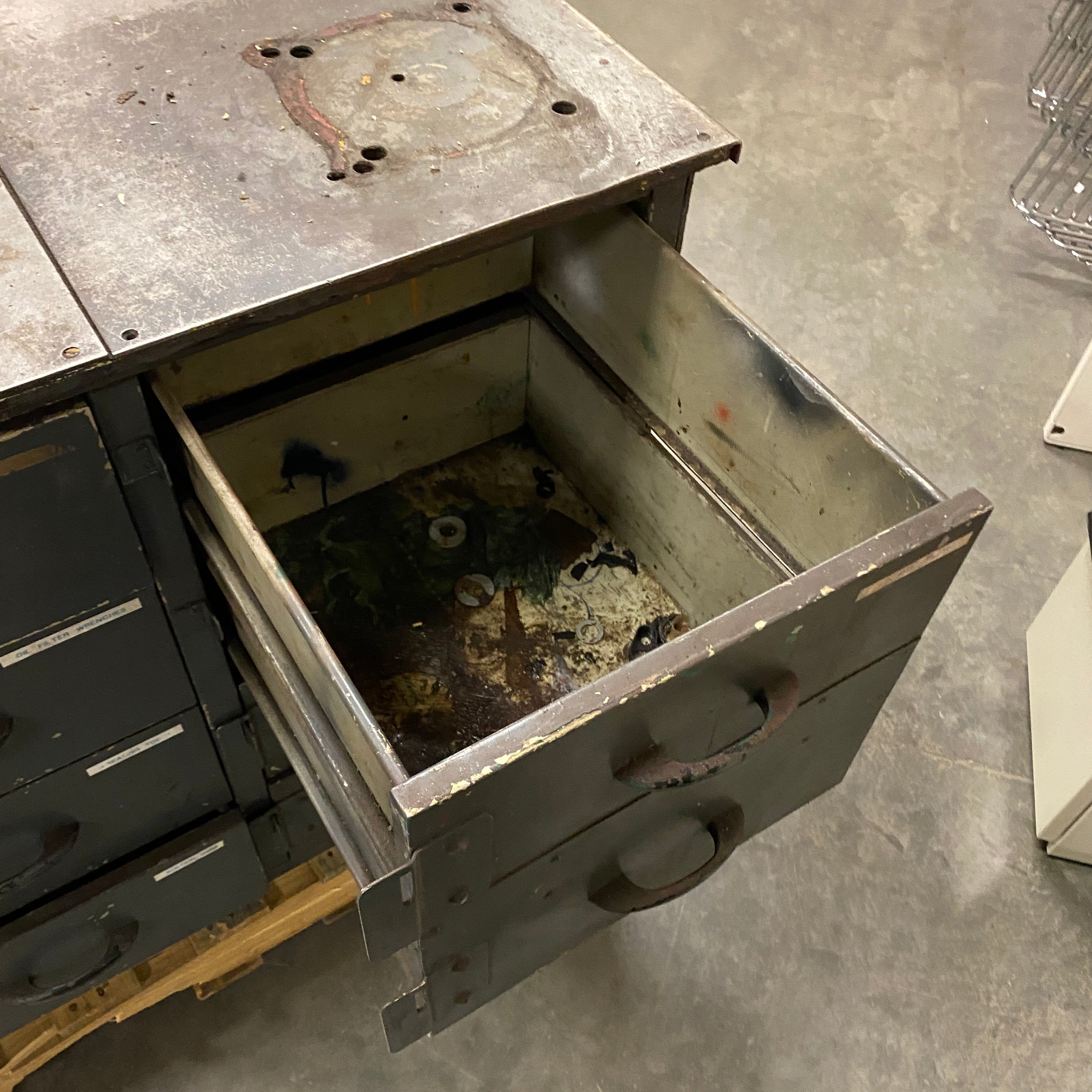 16 Drawer 2 Sided Metal Tool Cabinet