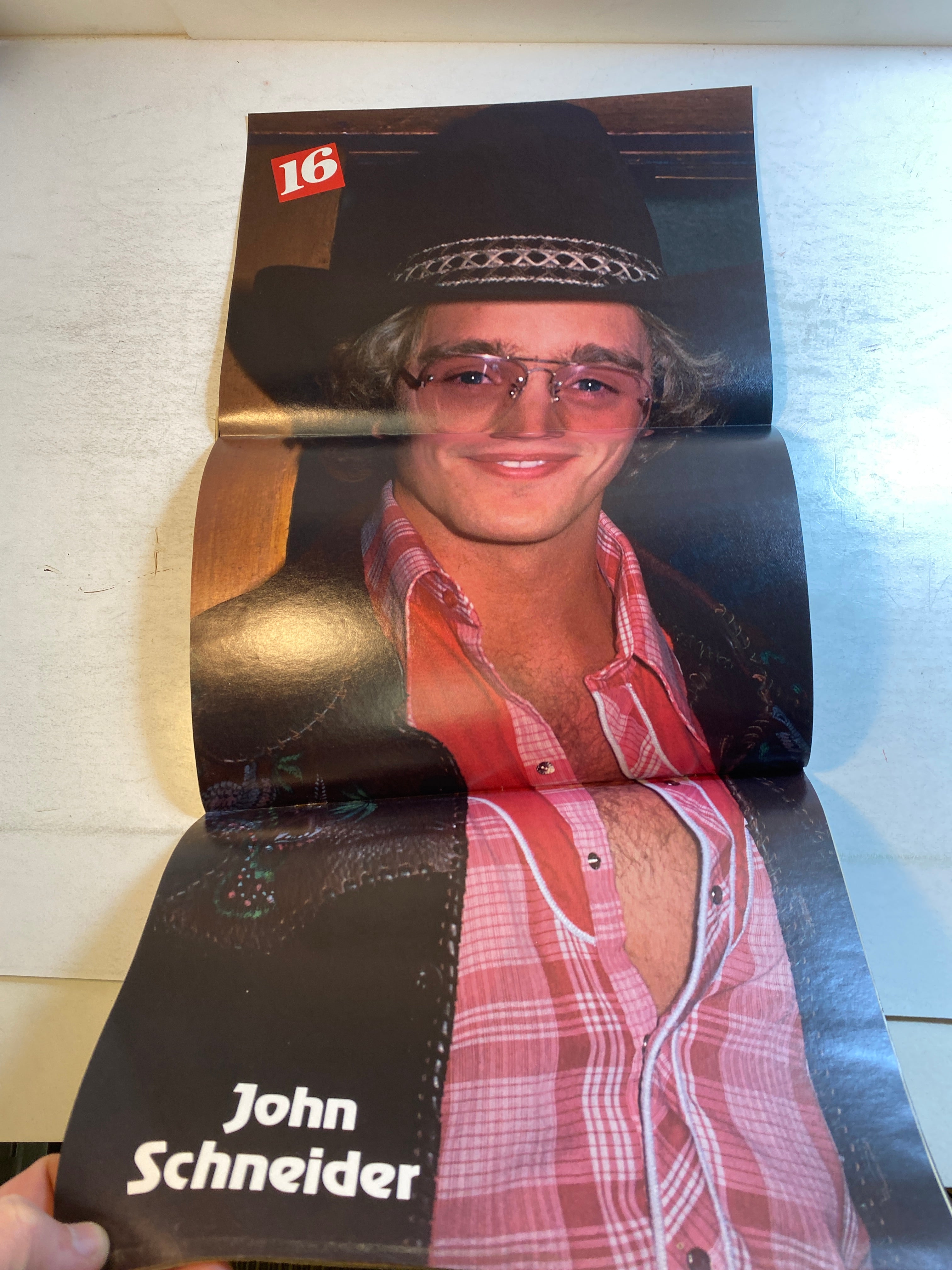 16 Magazine May 1981 John Schneider Kiss w/ poster intact