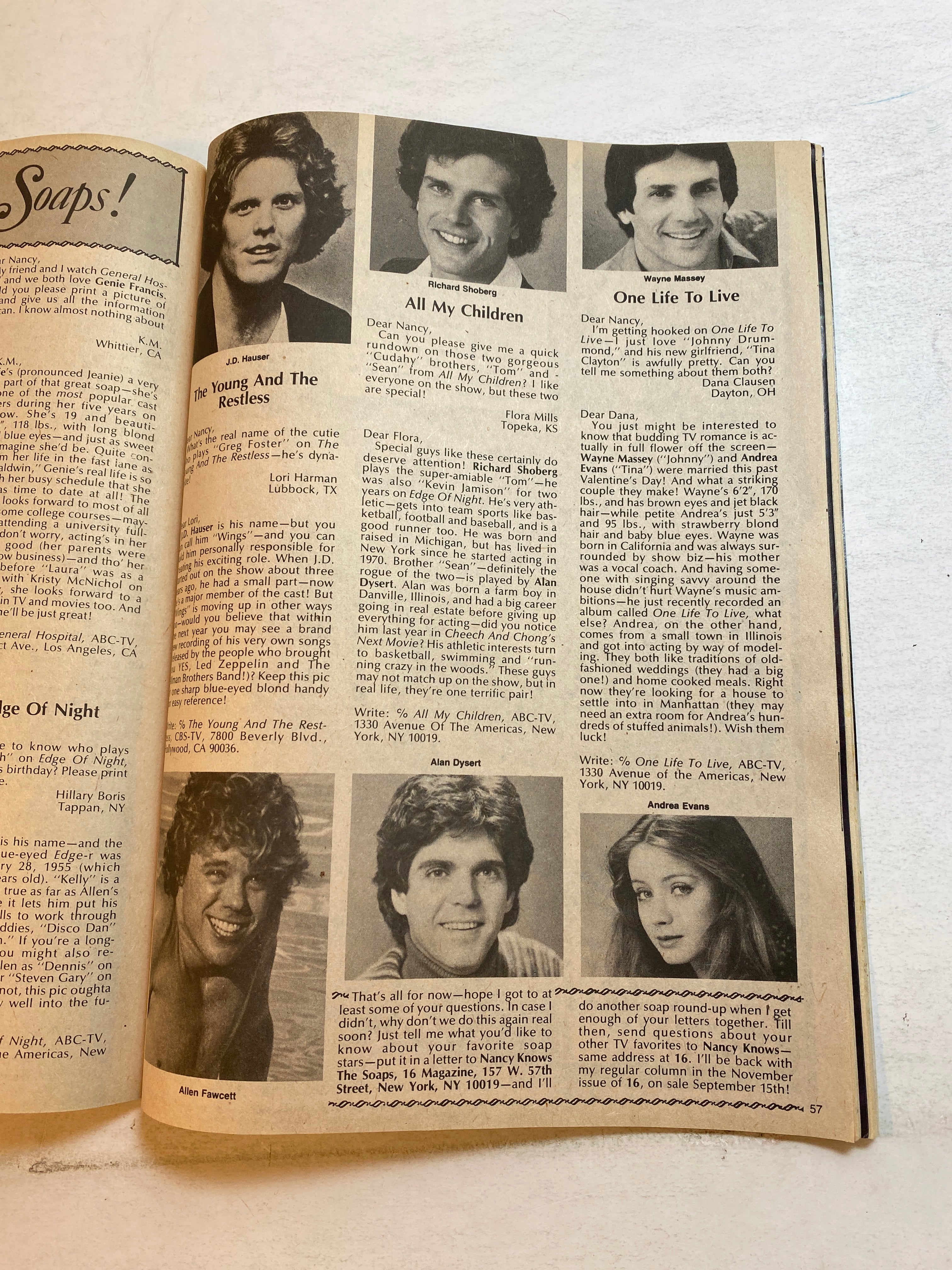 16 Magazine October 1981 Dukes of Hazzard w/ poster intact