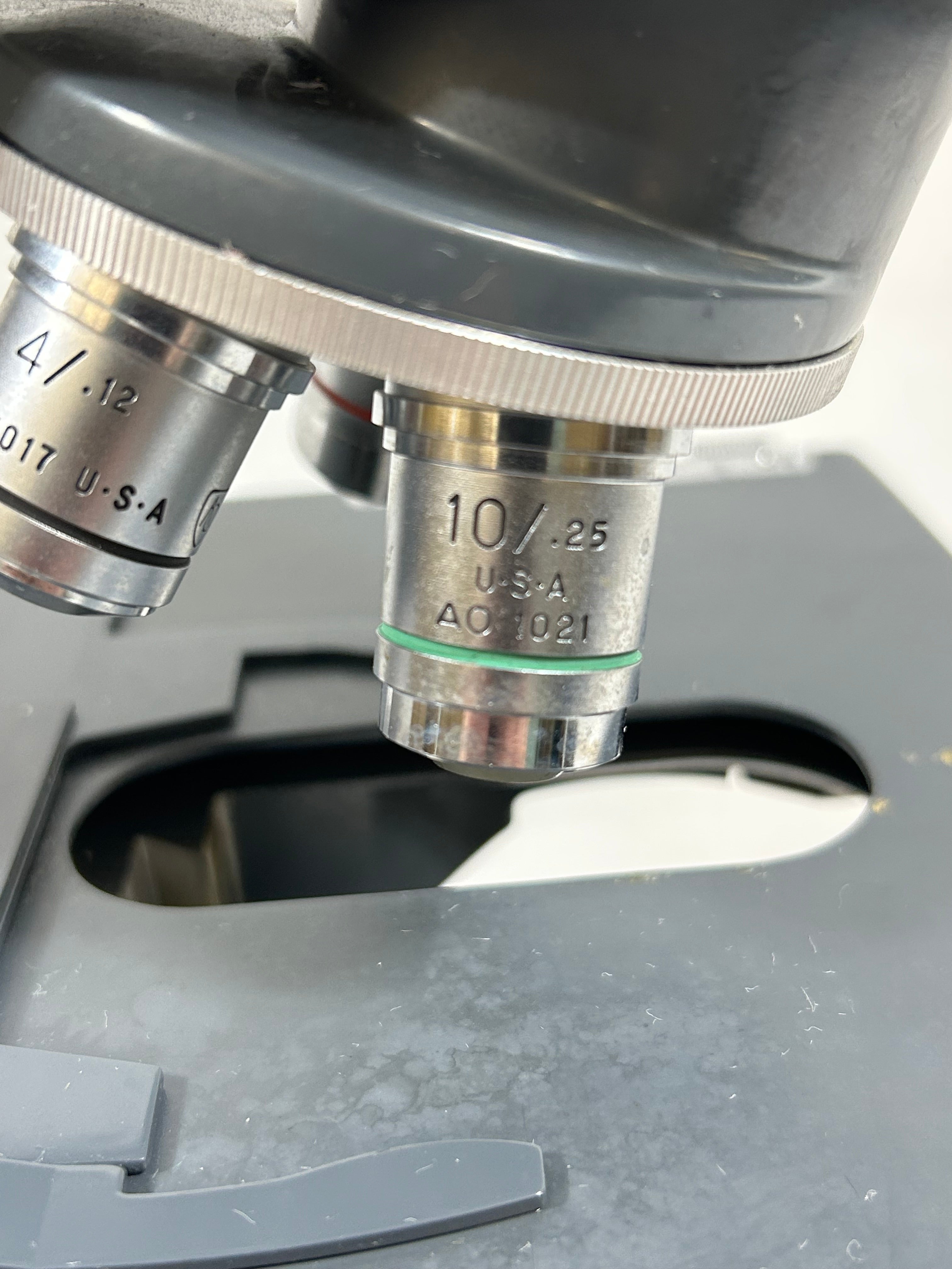 American Optical One-Ten Microstar Laboratory Microscope *Untested*
