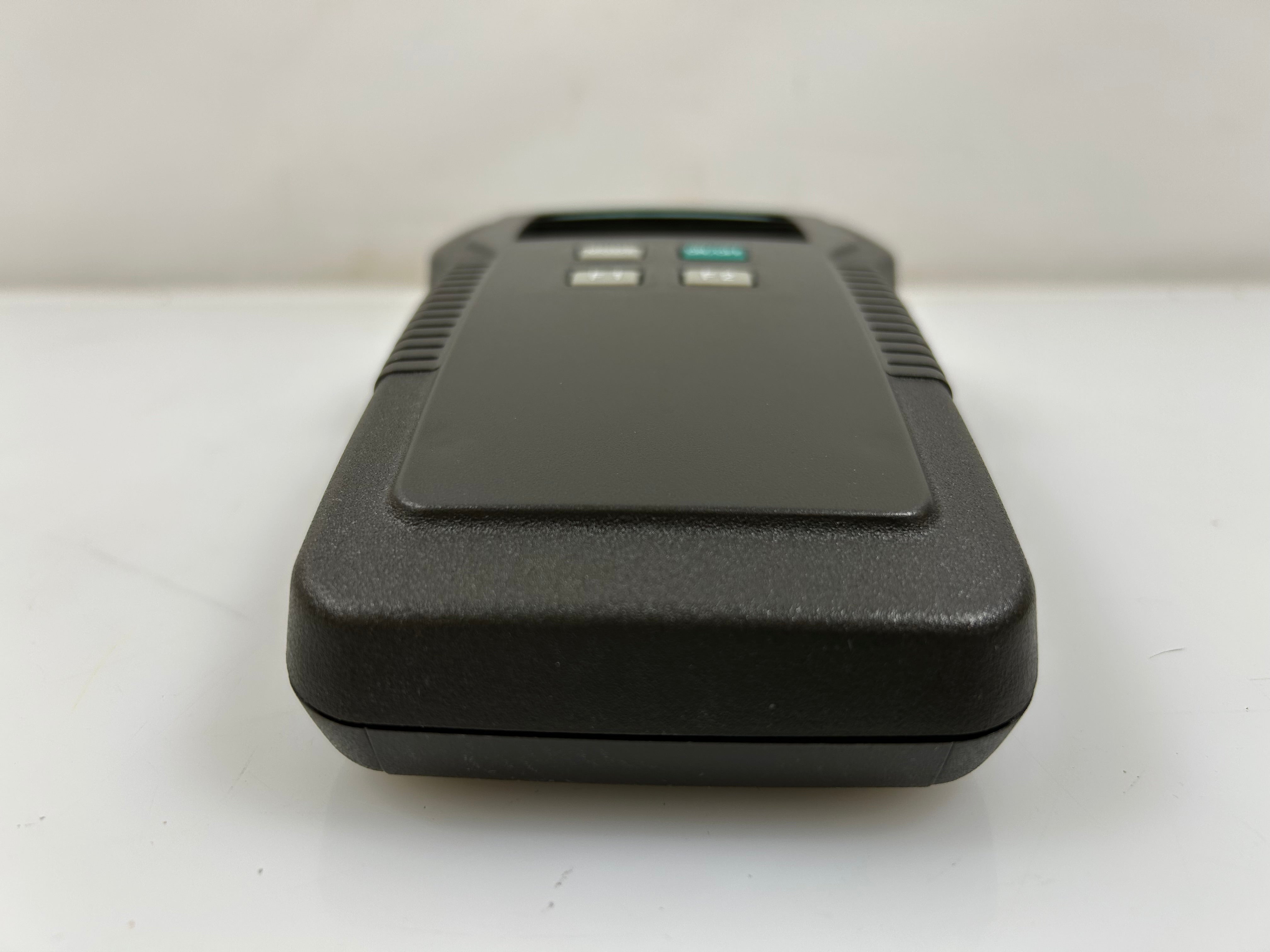 Alpha Technics 4600 Series Precision Thermometer