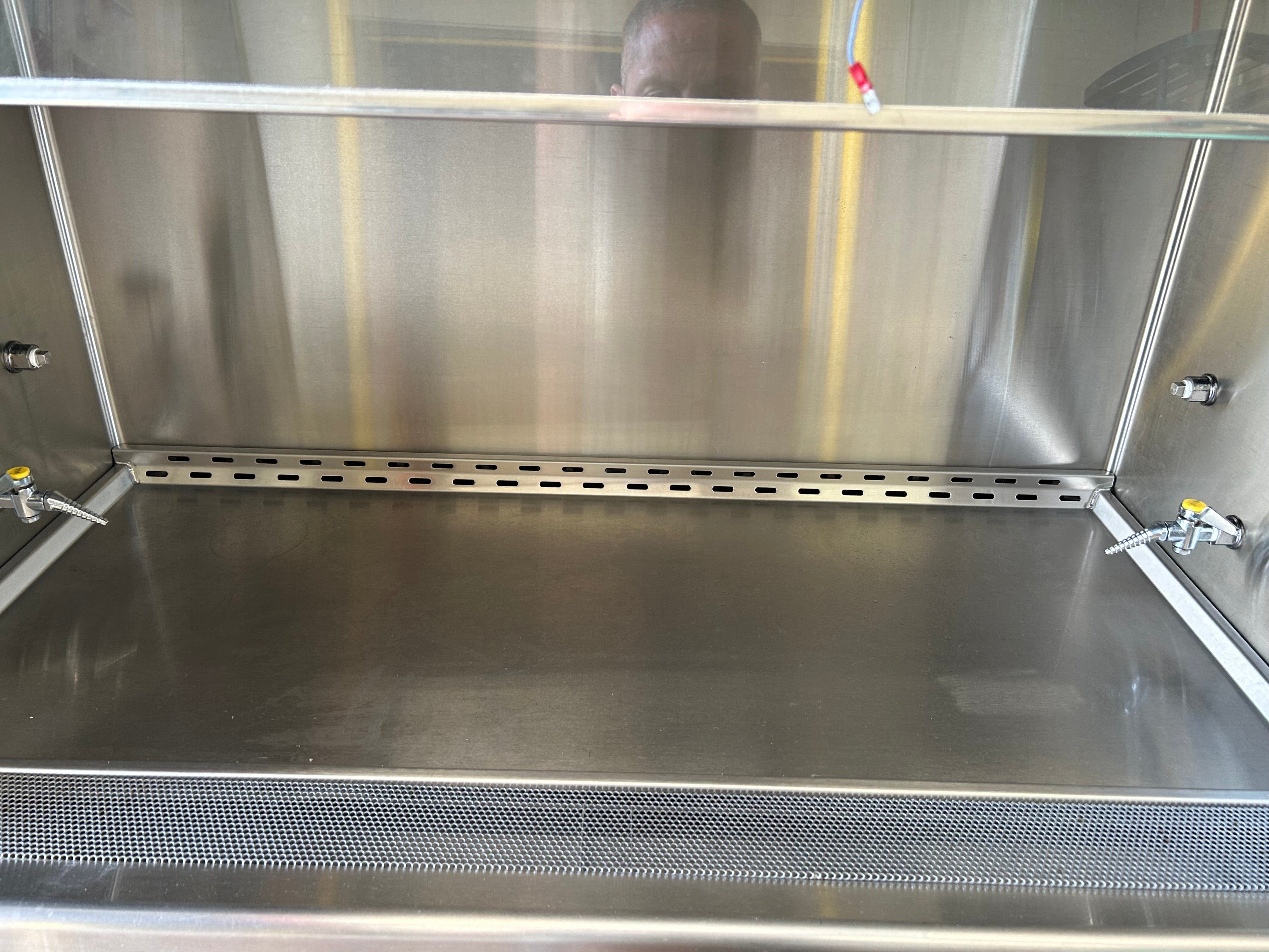 Baker Company SterilGARD III Advance Class II Biosafety Cabinet Model SG403