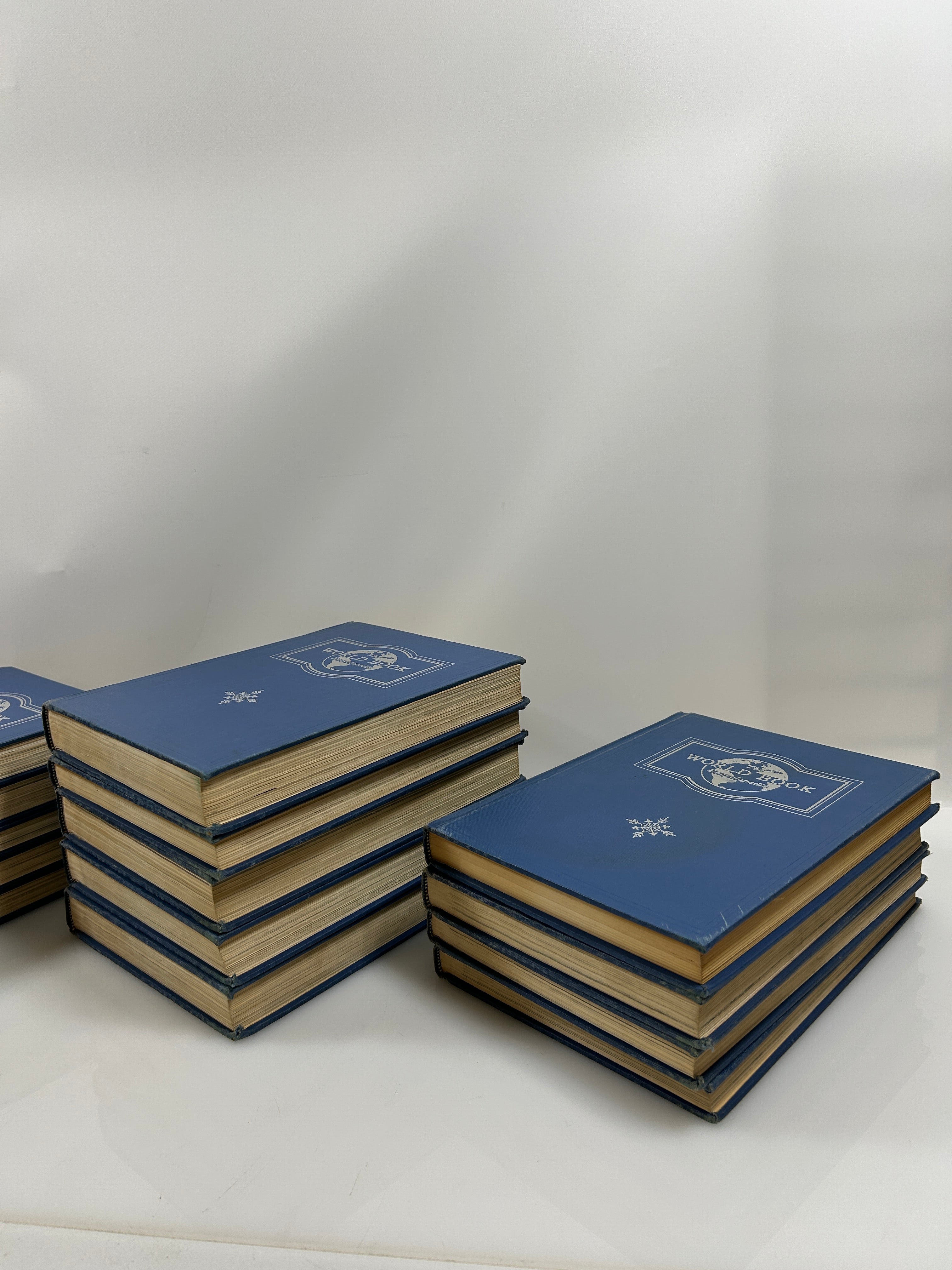 19 Volume Complete Set The World Book Encyclopedia 1954 1-18 & Study Guide HC