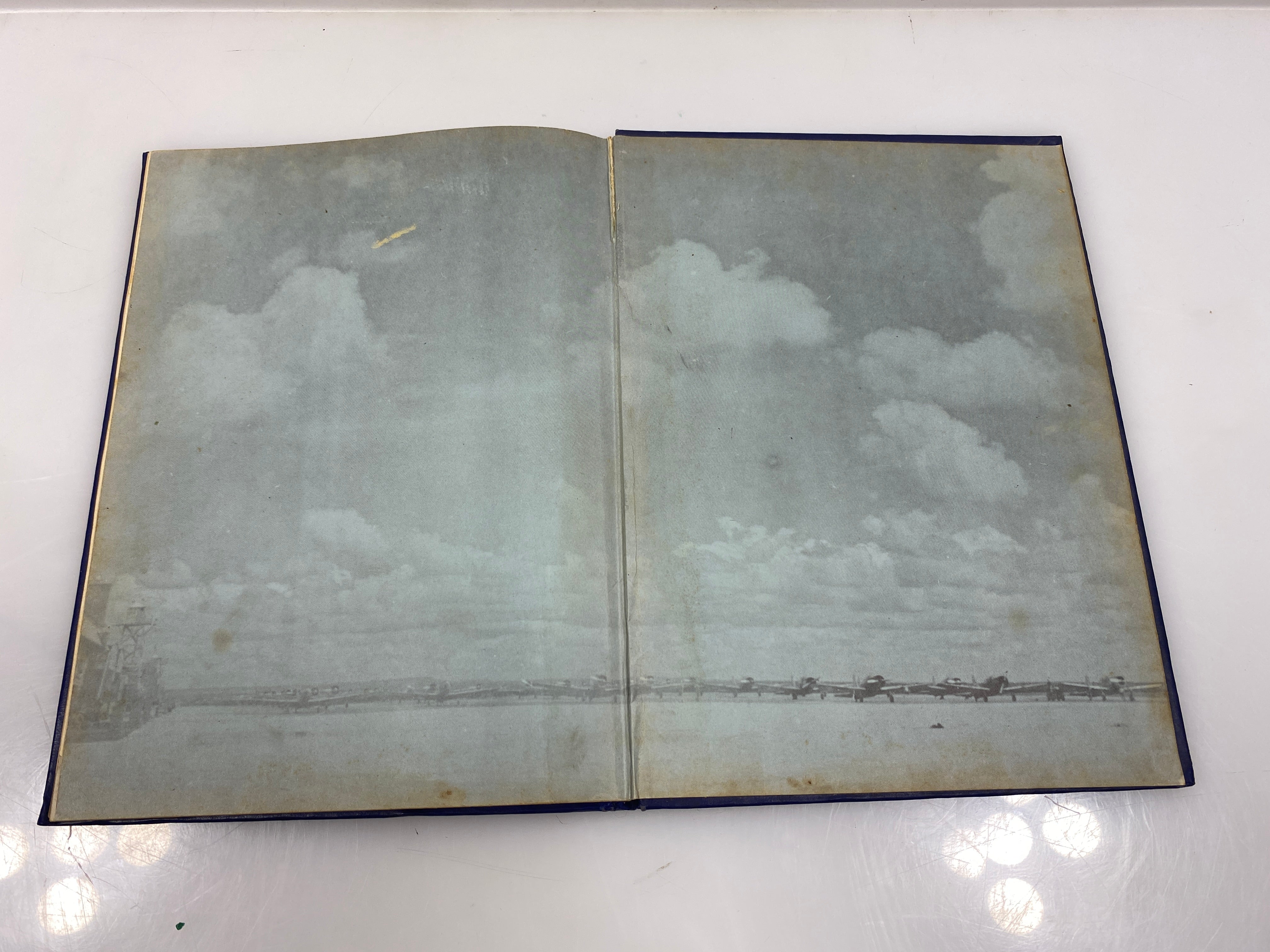 1944 "CAVU" Goodfellow Field, TX US Air Force Flying Training Yearbook HC