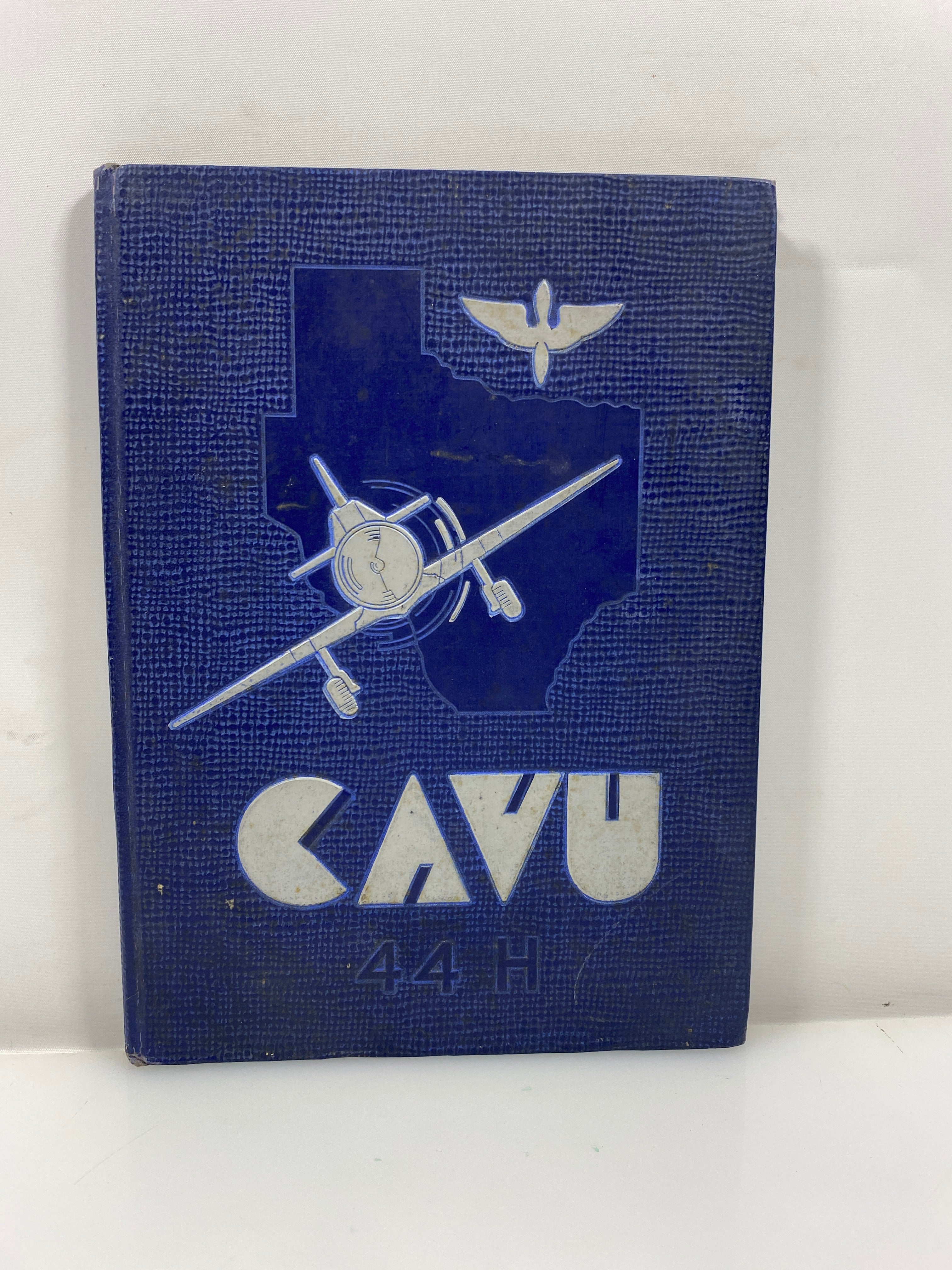 1944 "CAVU" Goodfellow Field, TX US Air Force Flying Training Yearbook HC