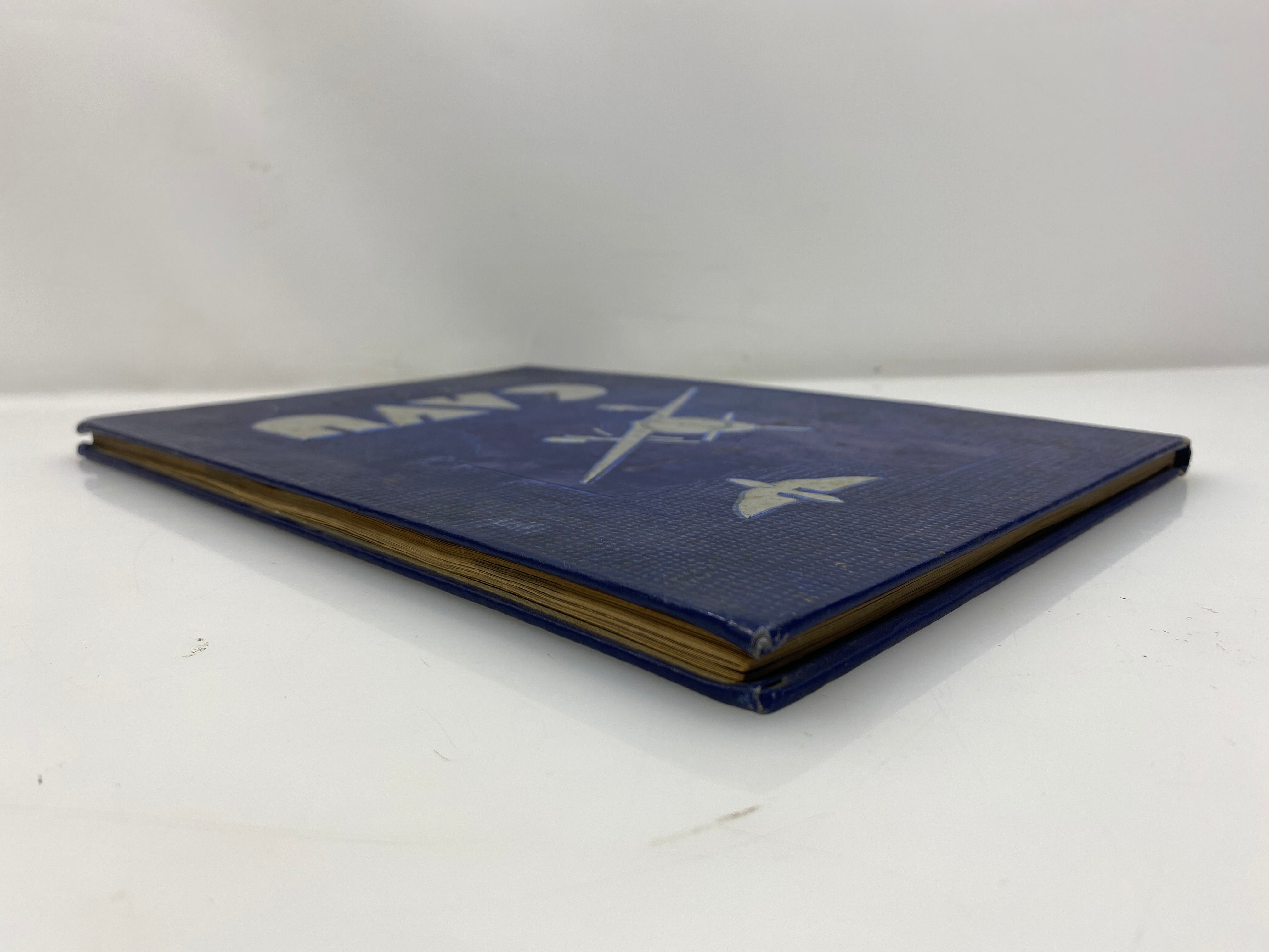 1944 "CAVU" Goodfellow Field, TX US Air Force Flying Training Yearbook HC