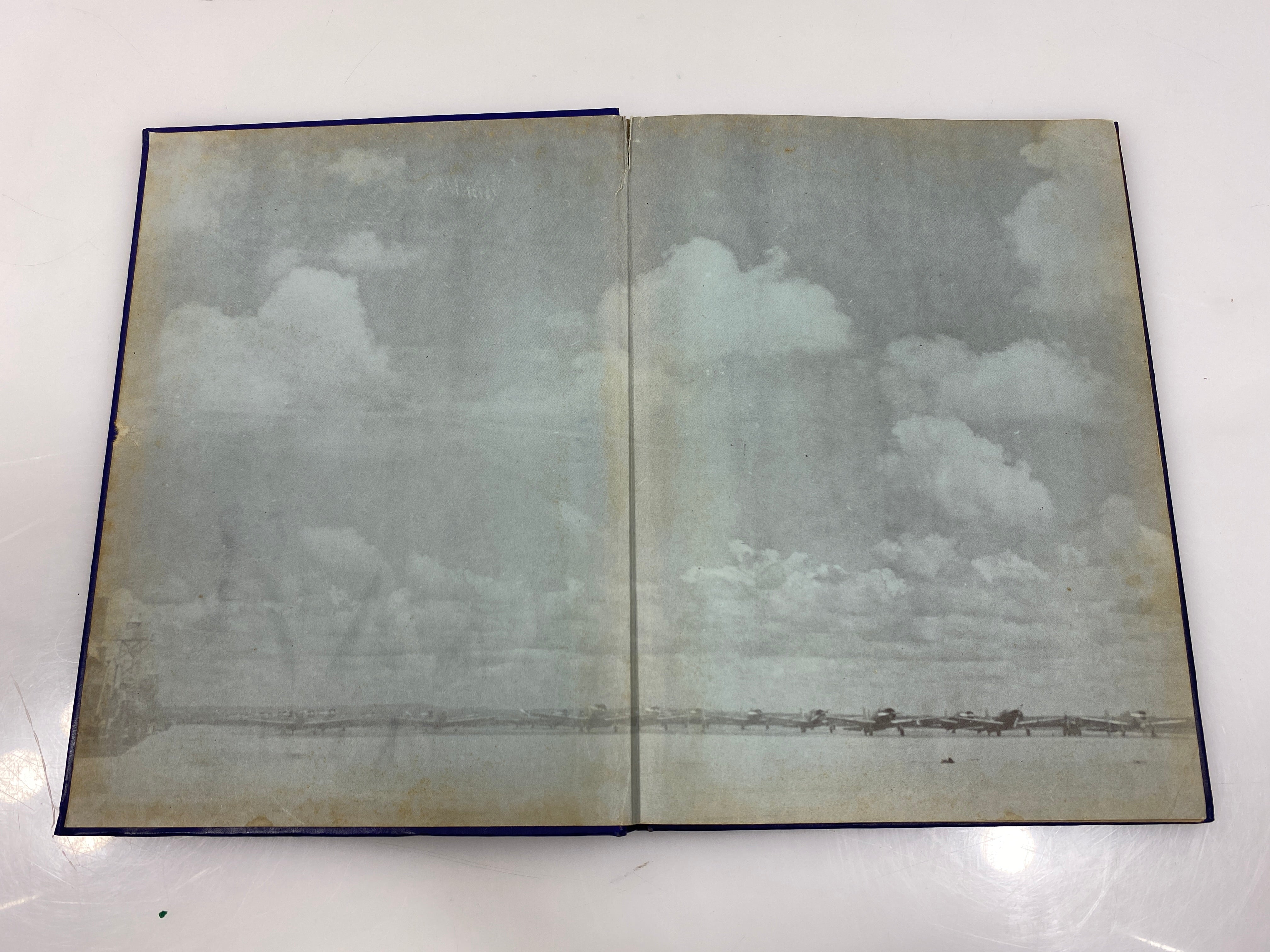 1944 "CAVU" Goodfellow Field, TX US Air Force Flying Training Yearbook HC