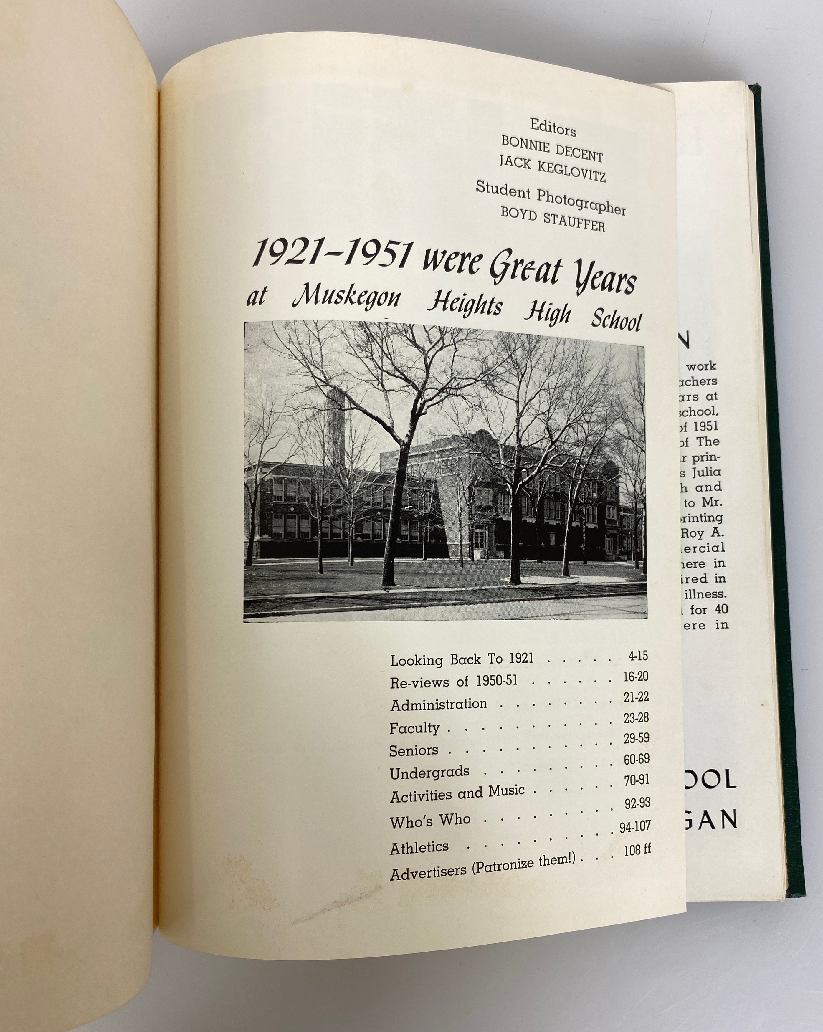 1951 Muskegon Heights High School Yearbook "The Oaks" HC
