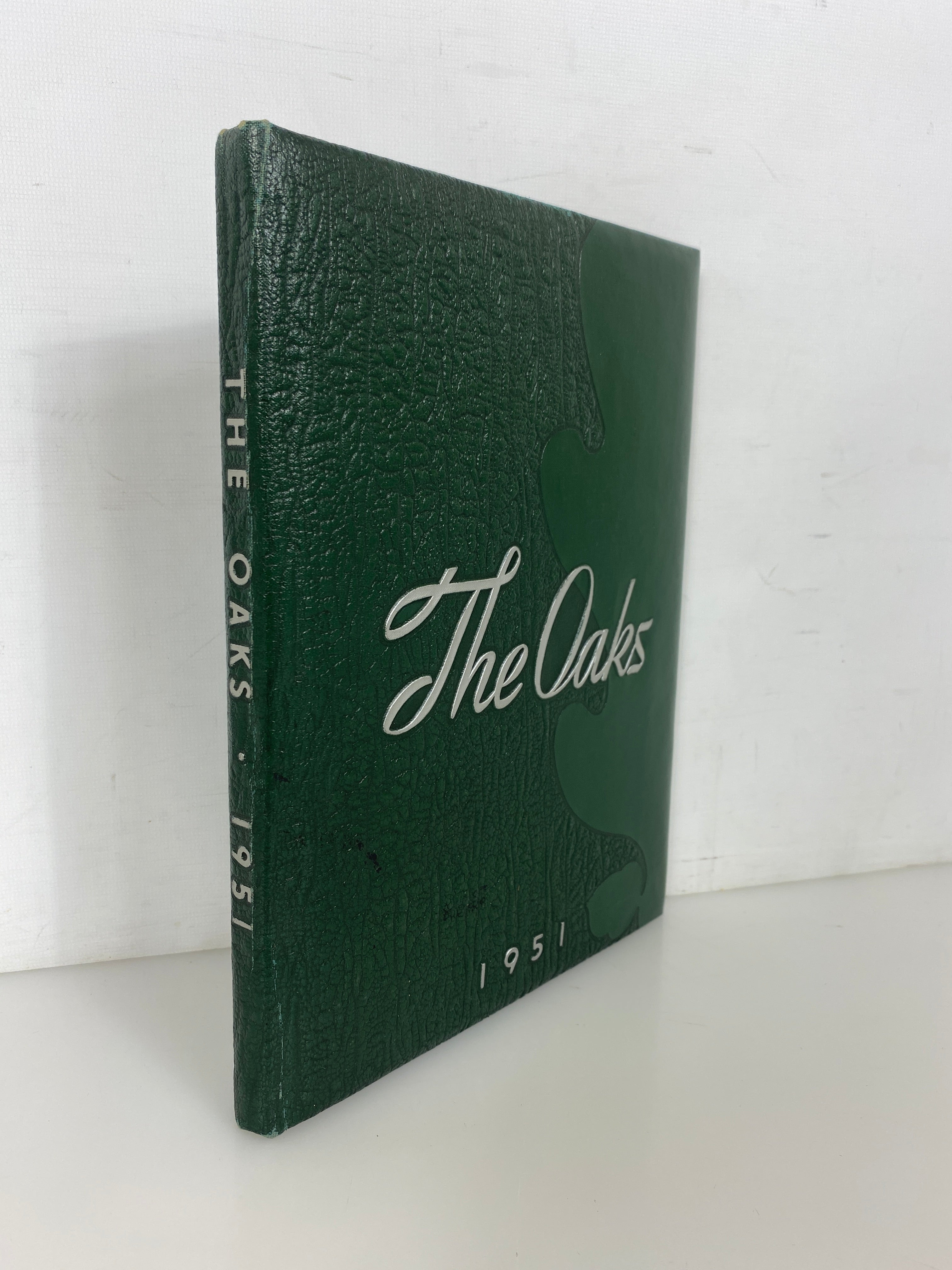 1951 Muskegon Heights High School Yearbook "The Oaks" HC