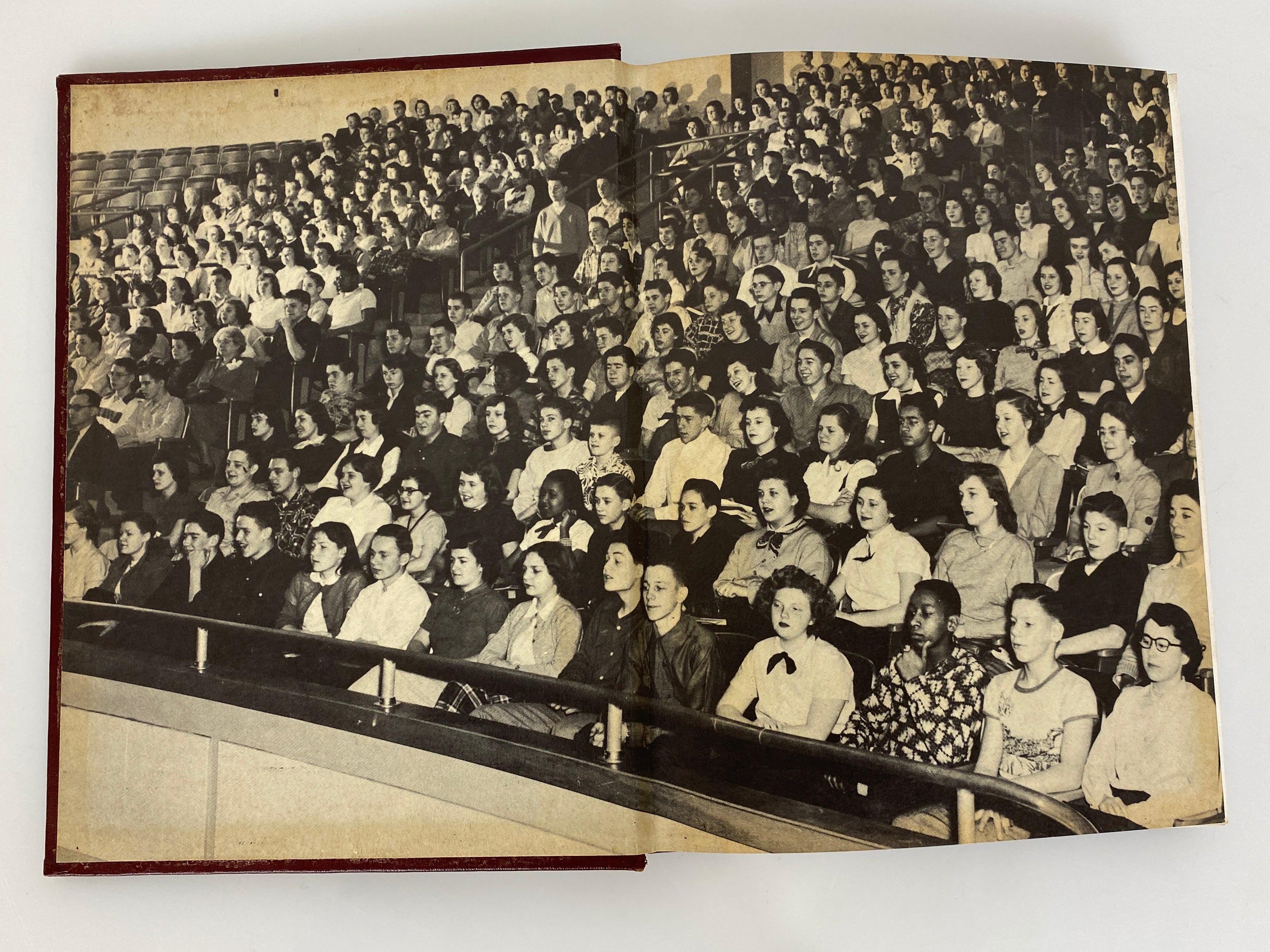 1952 J.W. Sexton High School Yearbook "The Oracle" w Ephemera Lansing MI HC