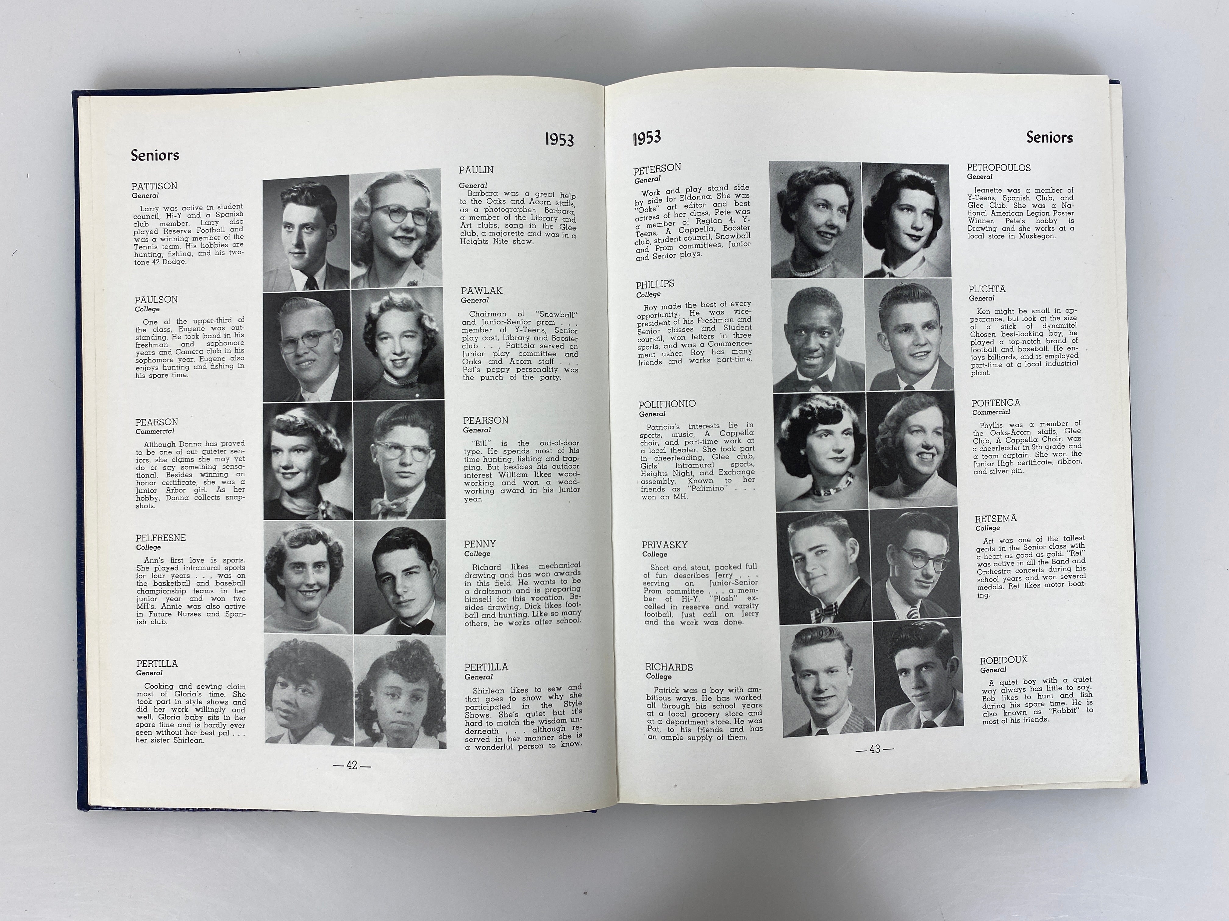 1953 Muskegon Heights High School Yearbook "Oaks" HC