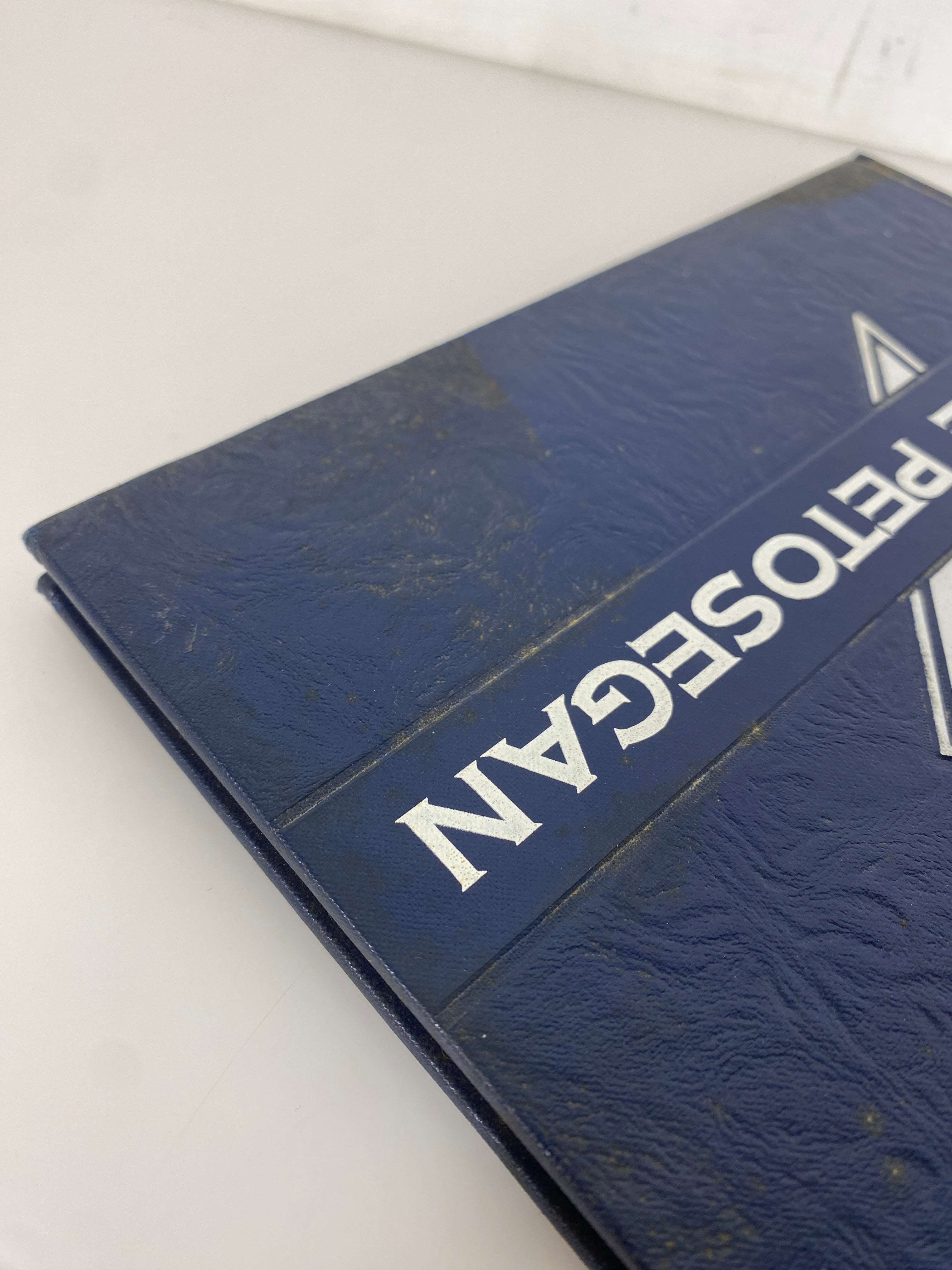 1960 Petoskey High School Yearbook "Petosegan" Petoskey Michigan HC