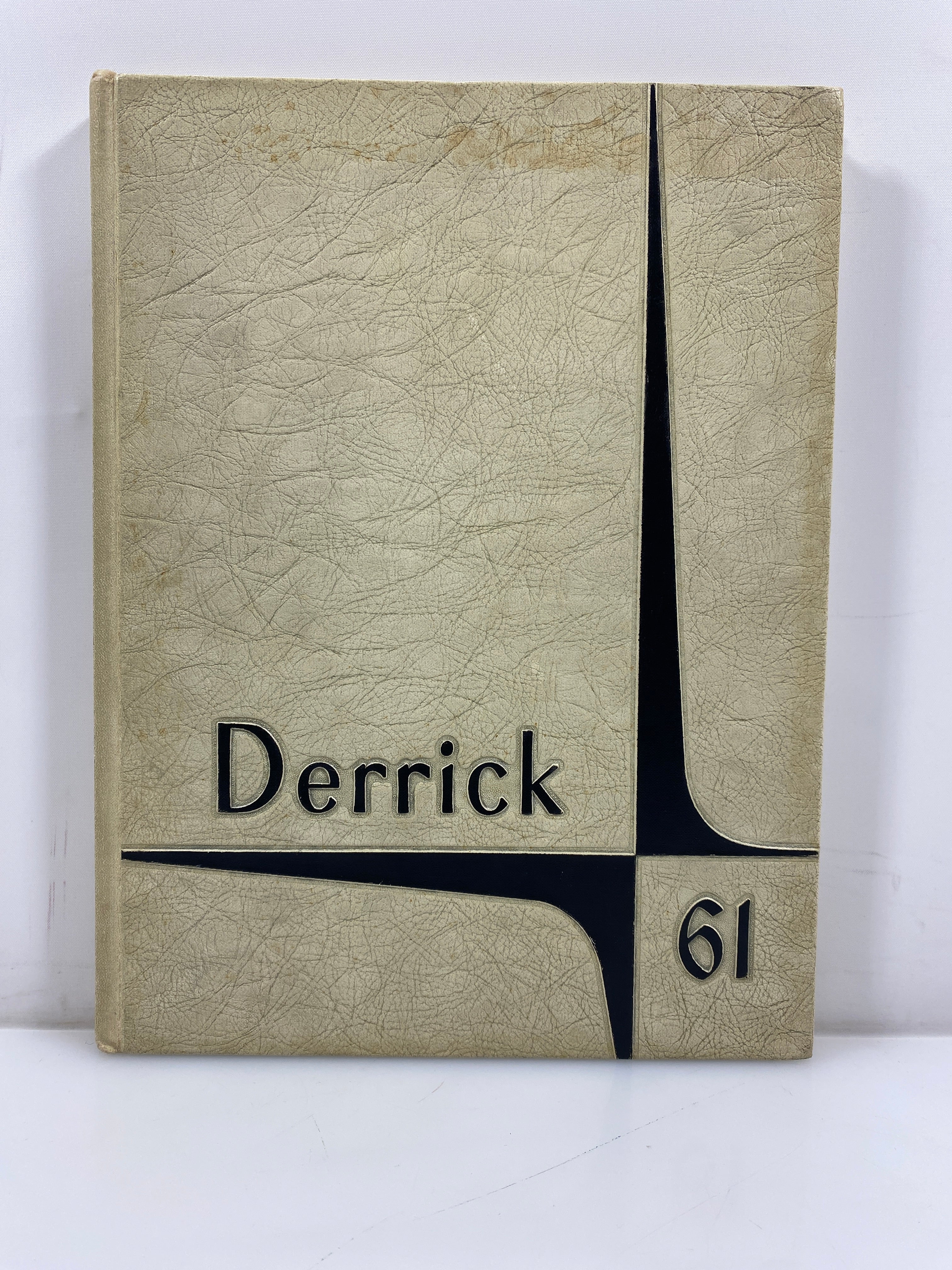 1961 "The Derrick" Mt. Pleasant High School Yearbook Mt. Pleasant Michigan