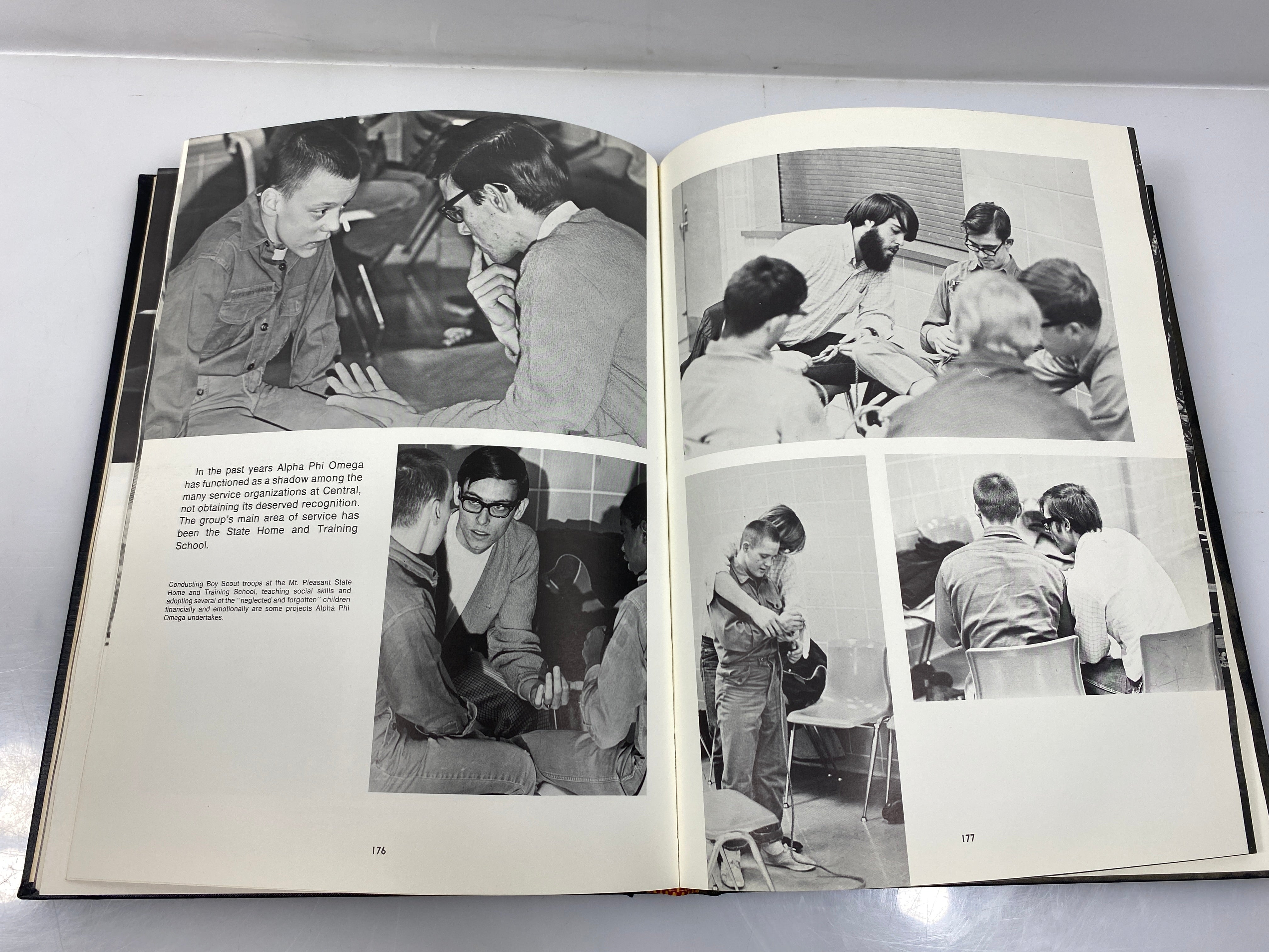 1970 "Chippewa" Central Michigan University Yearbook Mt. Pleasant, MI HC