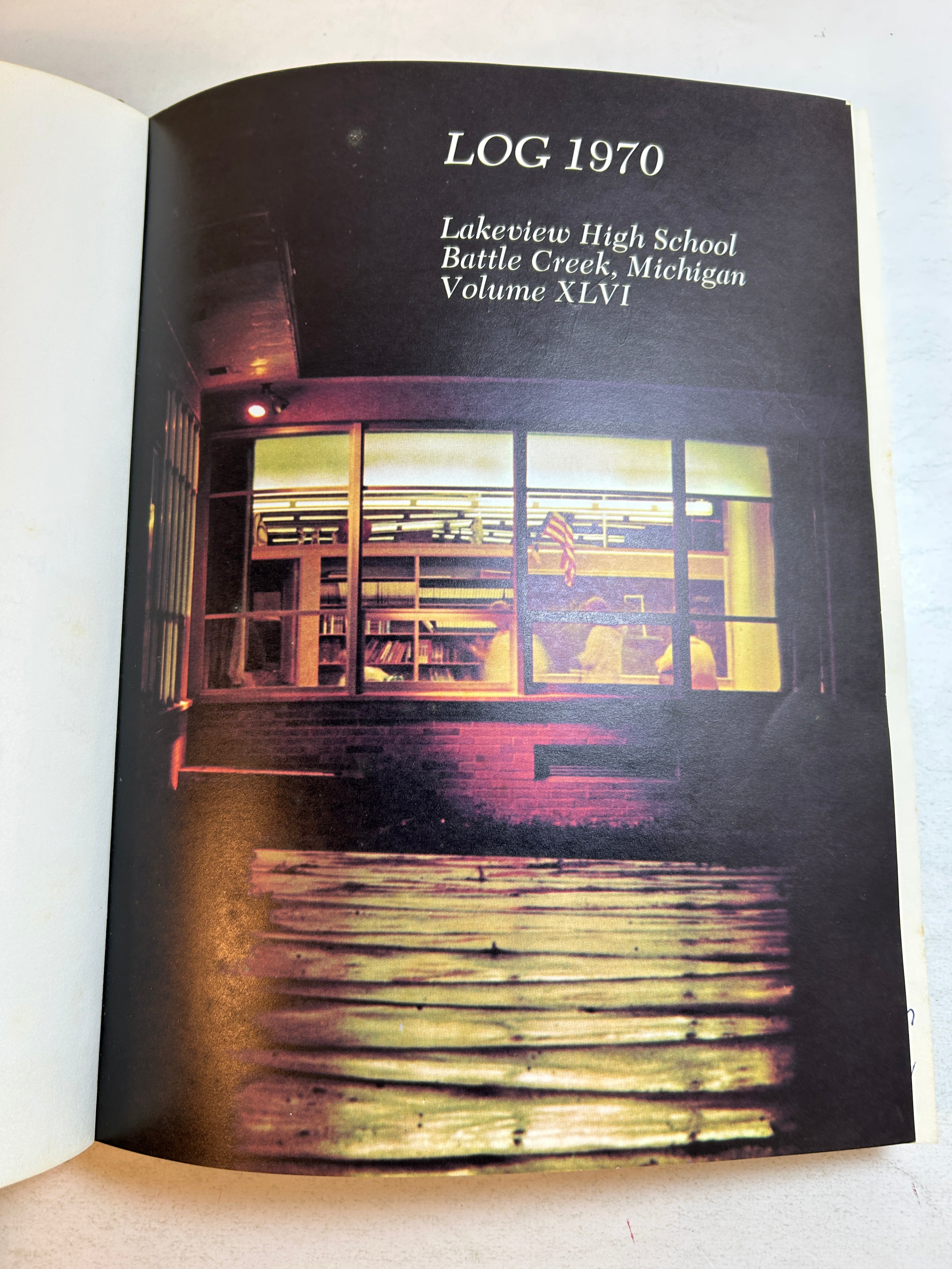 1970 "Log" Lakeview High School Yearbook Battle Creek, MI Cindy Edmonds & Beth Schindler HC