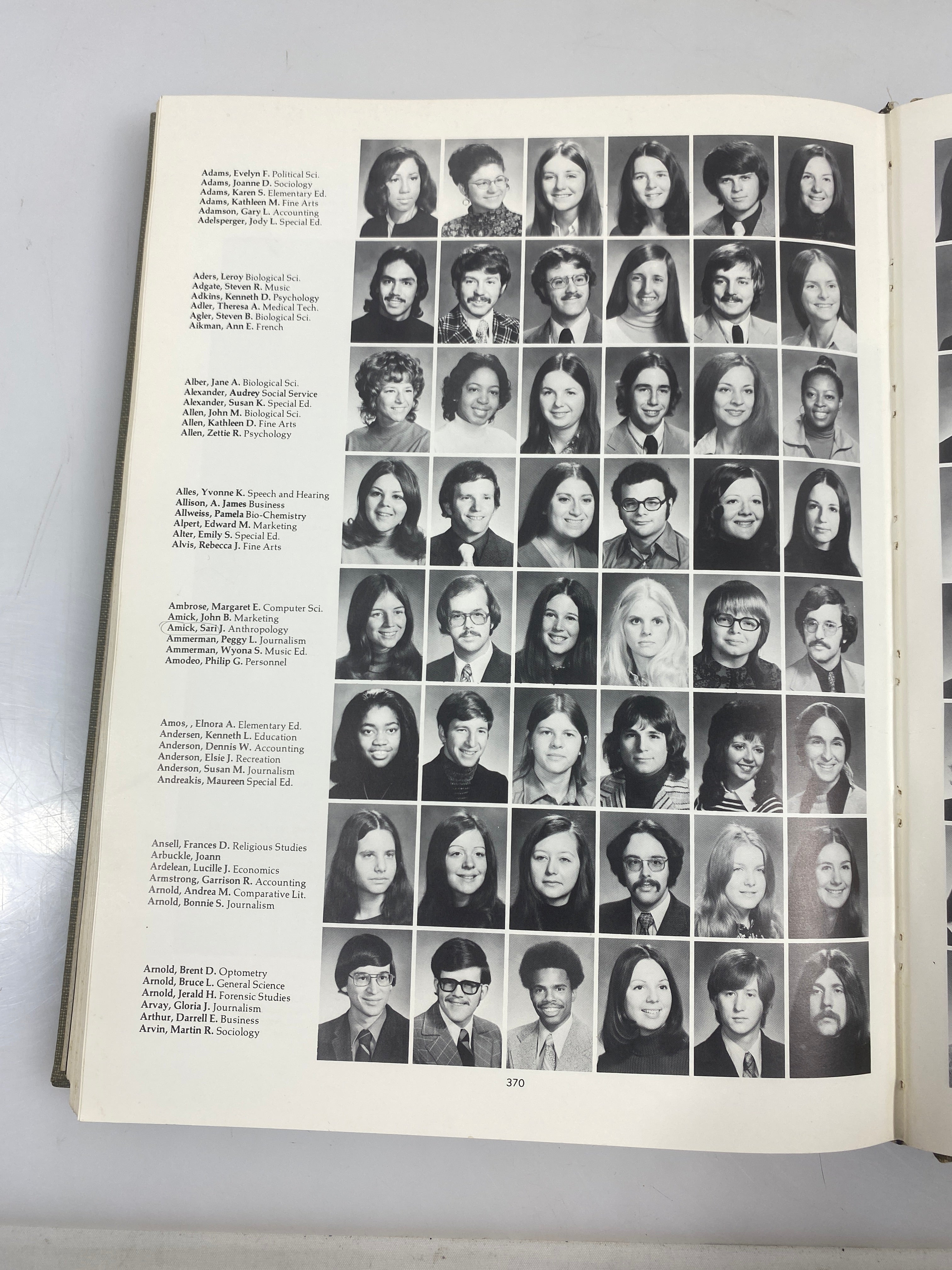 1974 Indiana University Yearbook "Arbutus" Bloomington IN HC