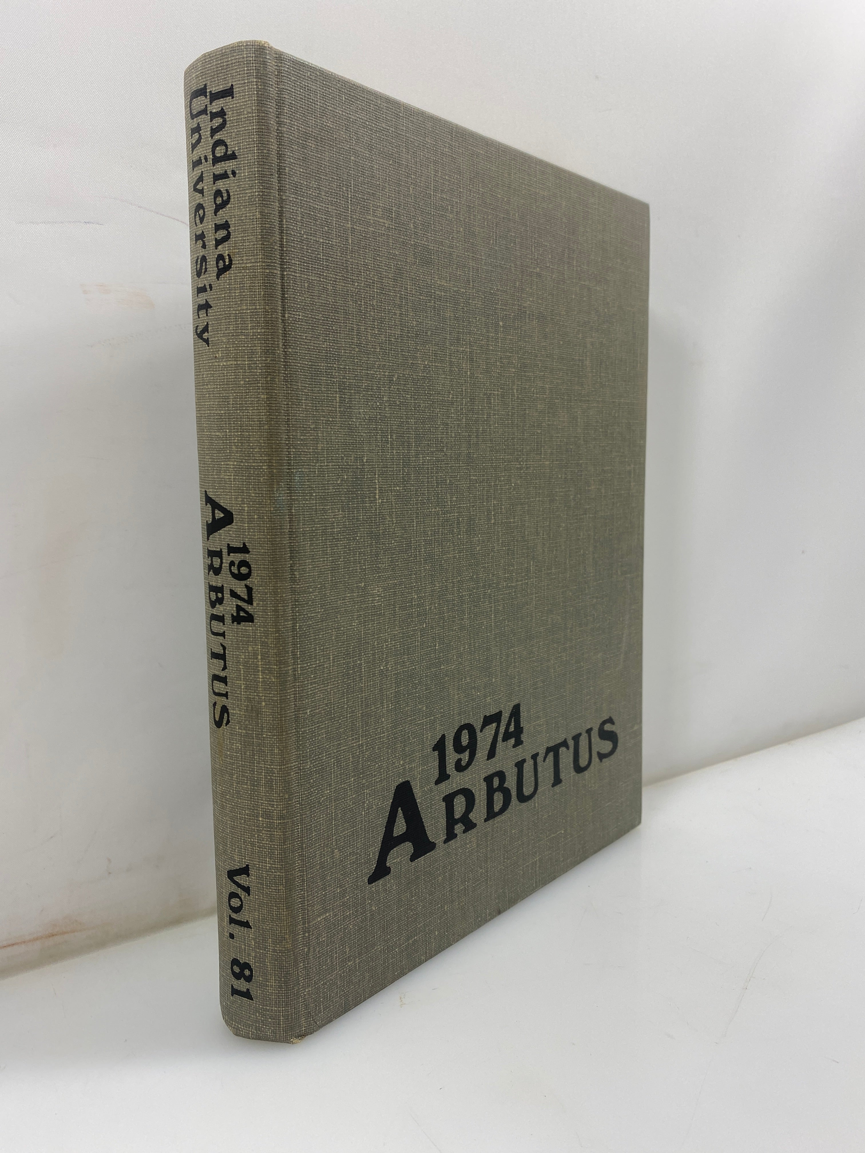 1974 Indiana University Yearbook "Arbutus" Bloomington IN HC