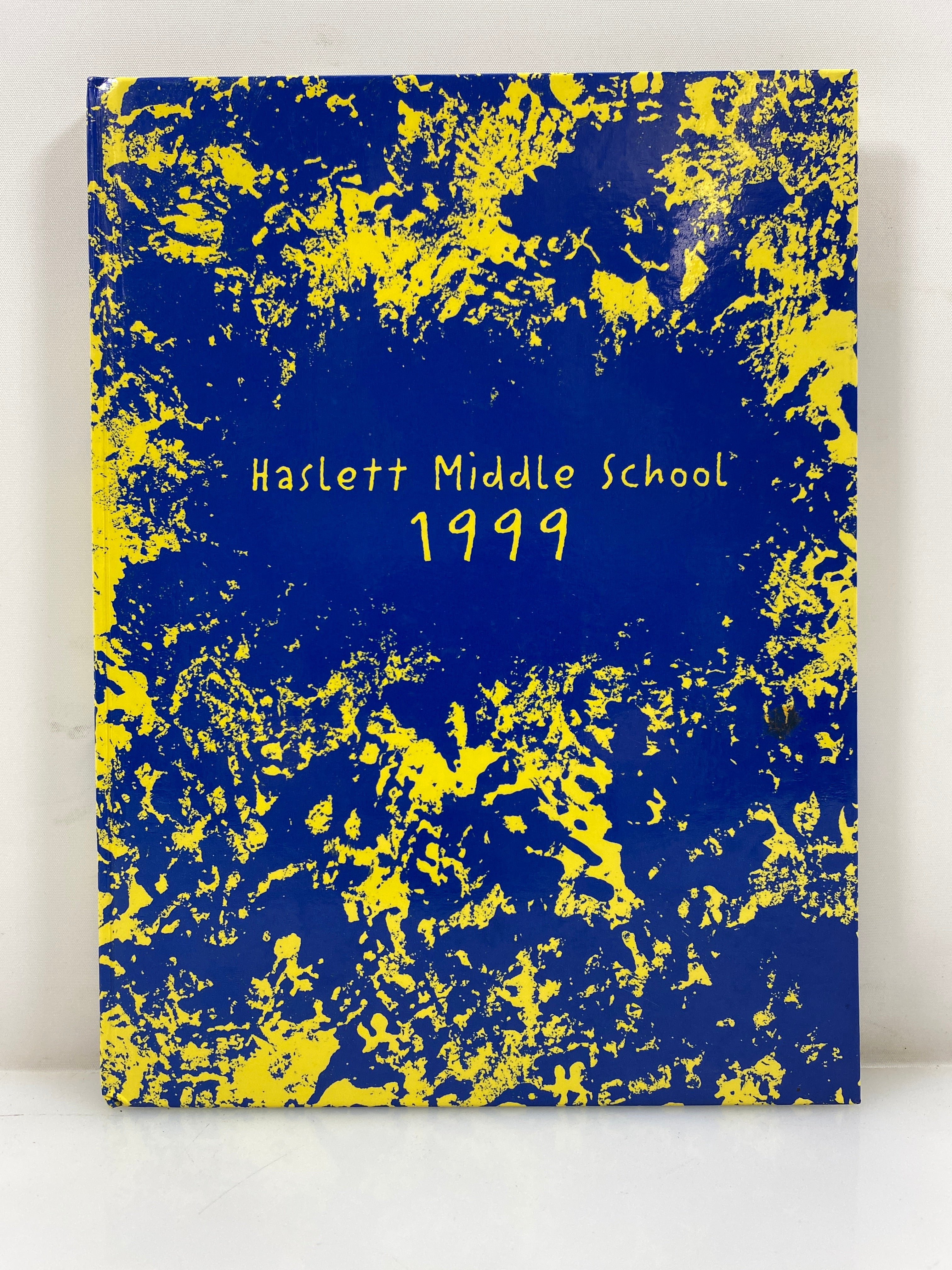 1999 Haslett Middle School Yearbook HC Haslett, MI