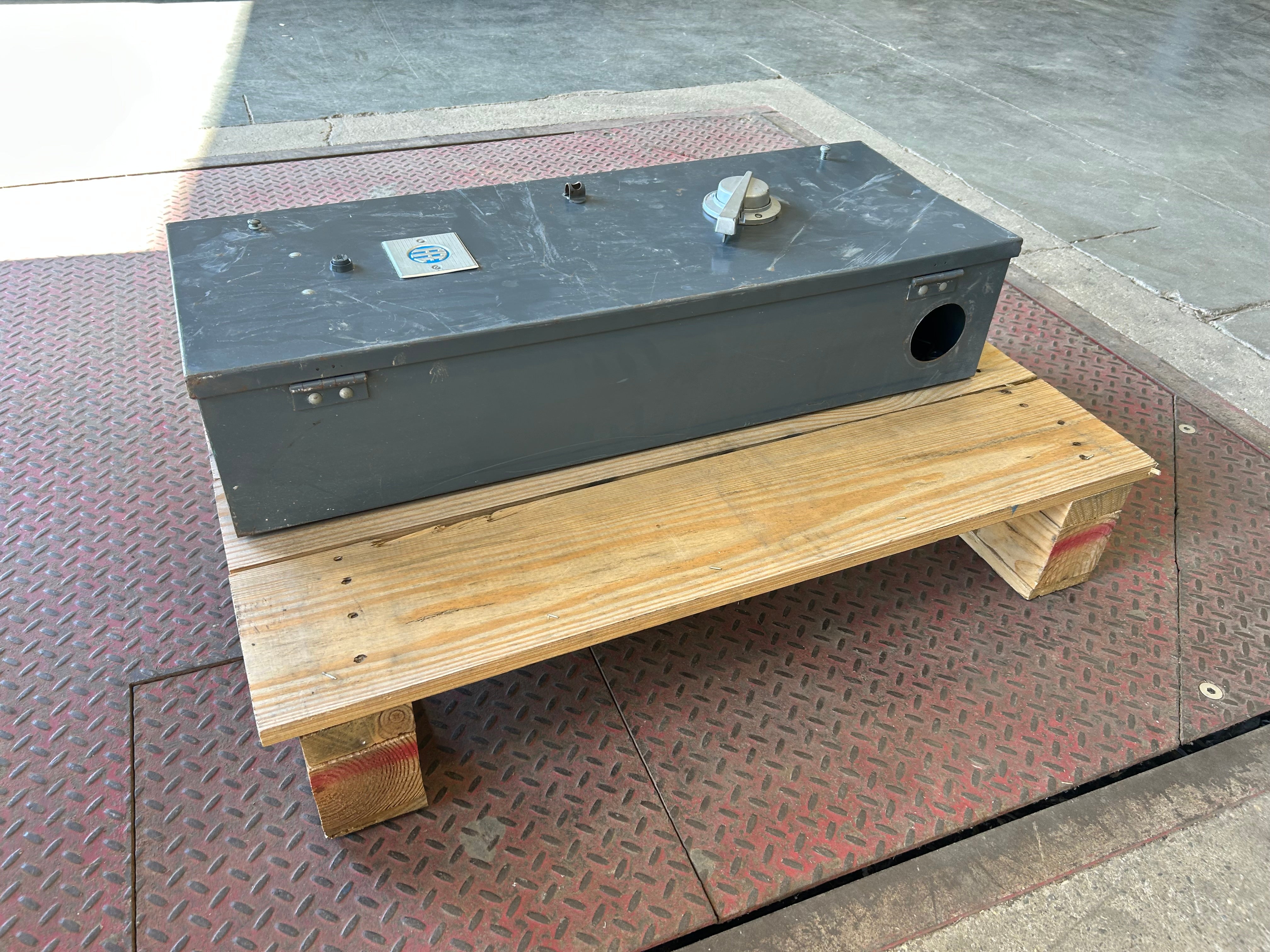 Industrial Fuse Switch *Parts or Repair*
