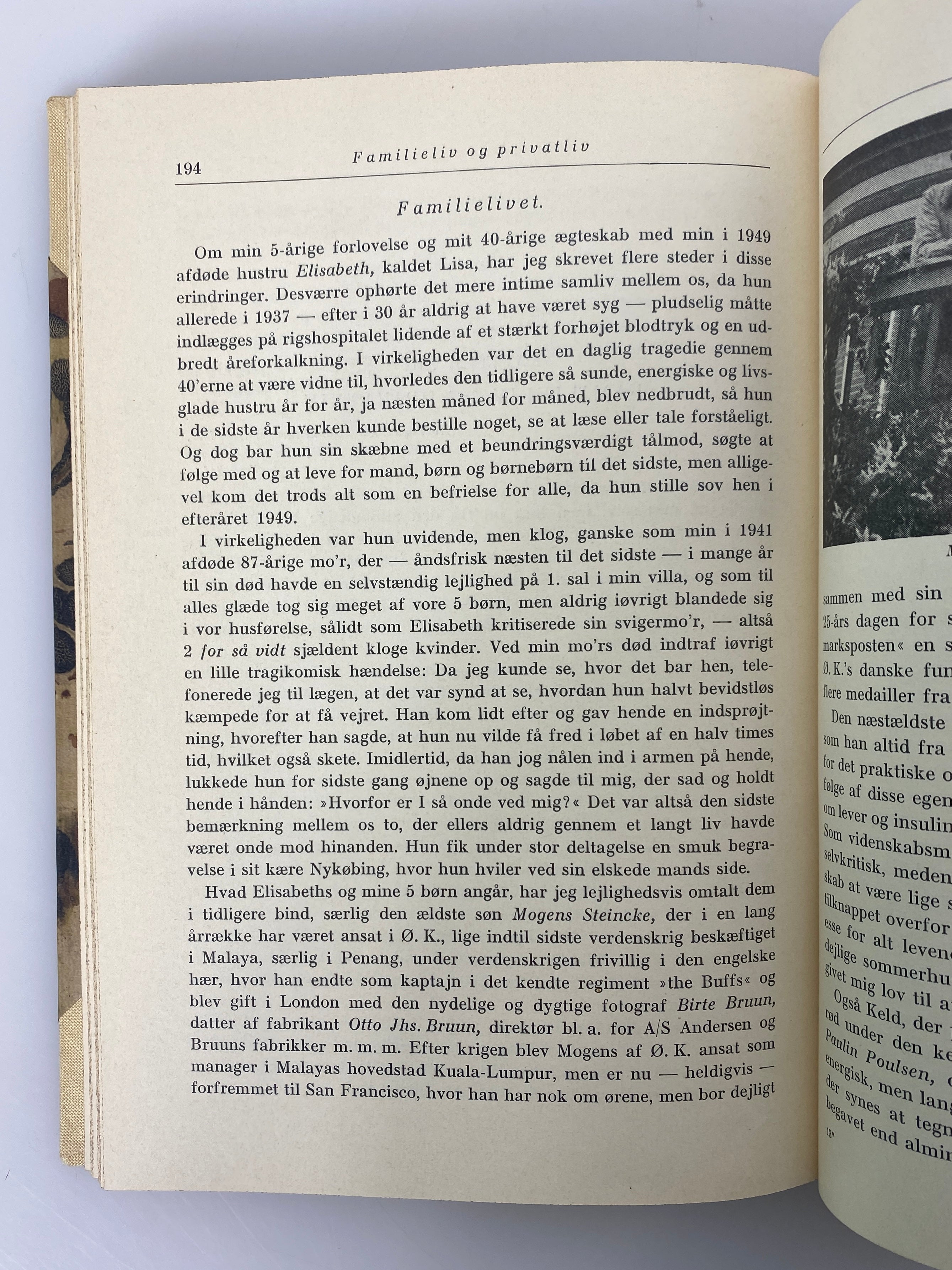 2 Vols in Danish: Eet Liv-Mange Liv/Pa'en Igen Minder Og Meninger 1950-1954 HC