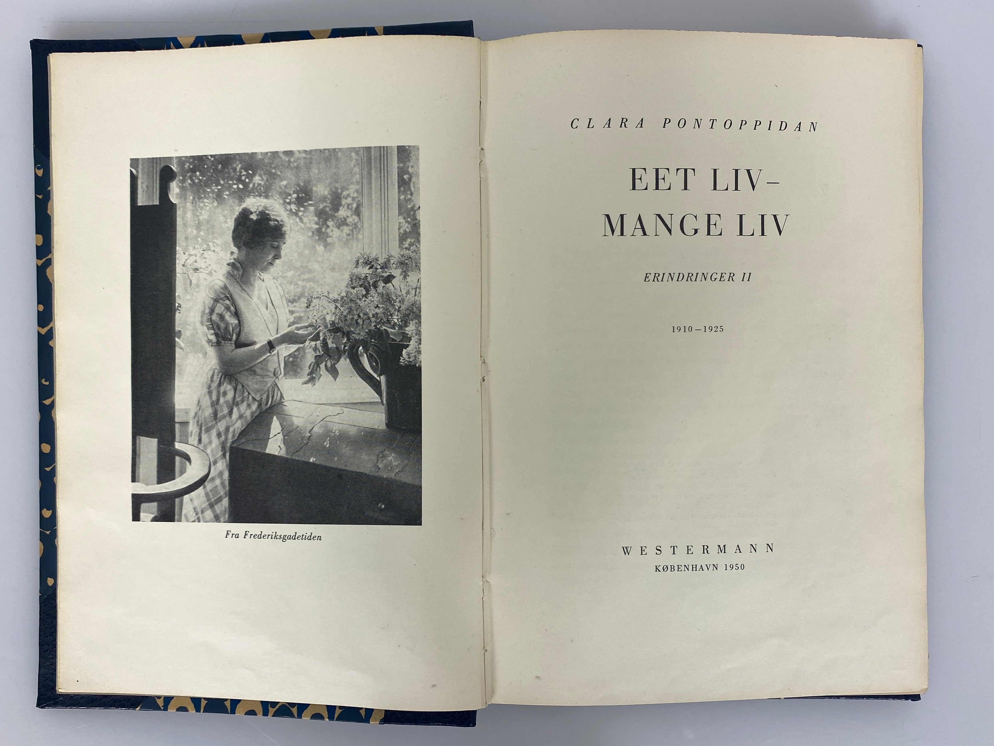 2 Vols in Danish: Eet Liv-Mange Liv/Pa'en Igen Minder Og Meninger 1950-1954 HC