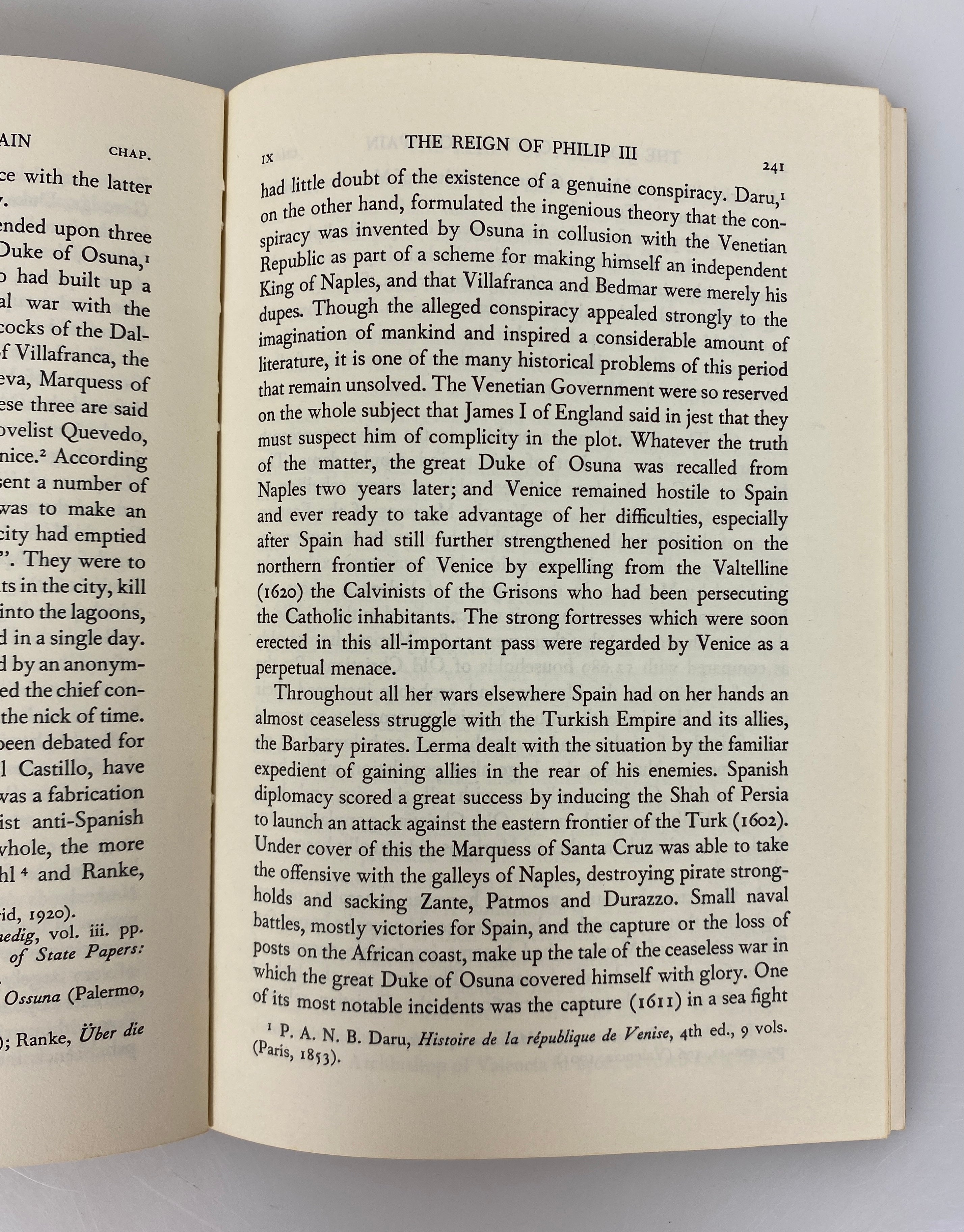 2 Vols: The Spanish Empire in America/The Golden Century of Spain Vintage SC
