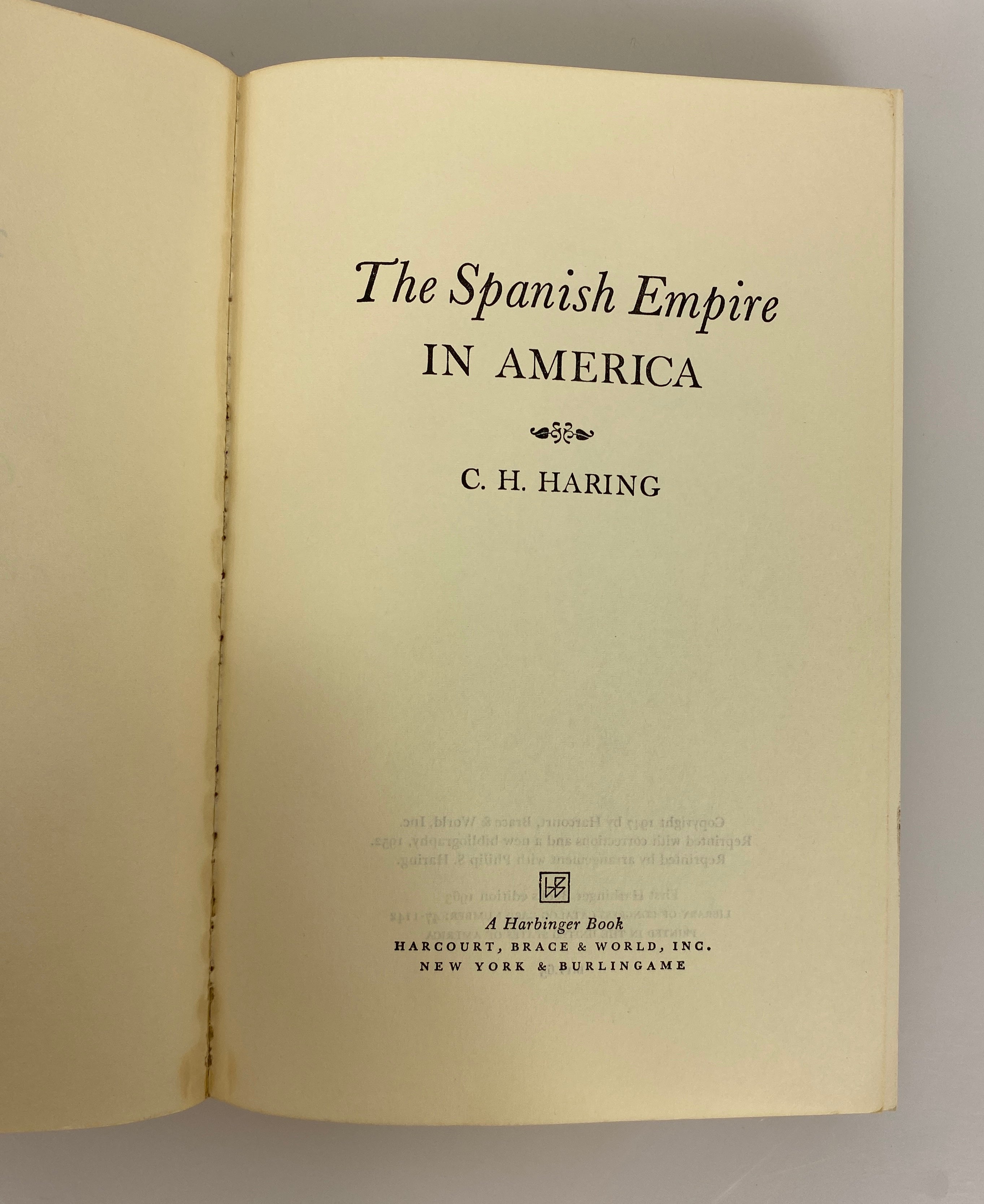 2 Vols: The Spanish Empire in America/The Golden Century of Spain Vintage SC
