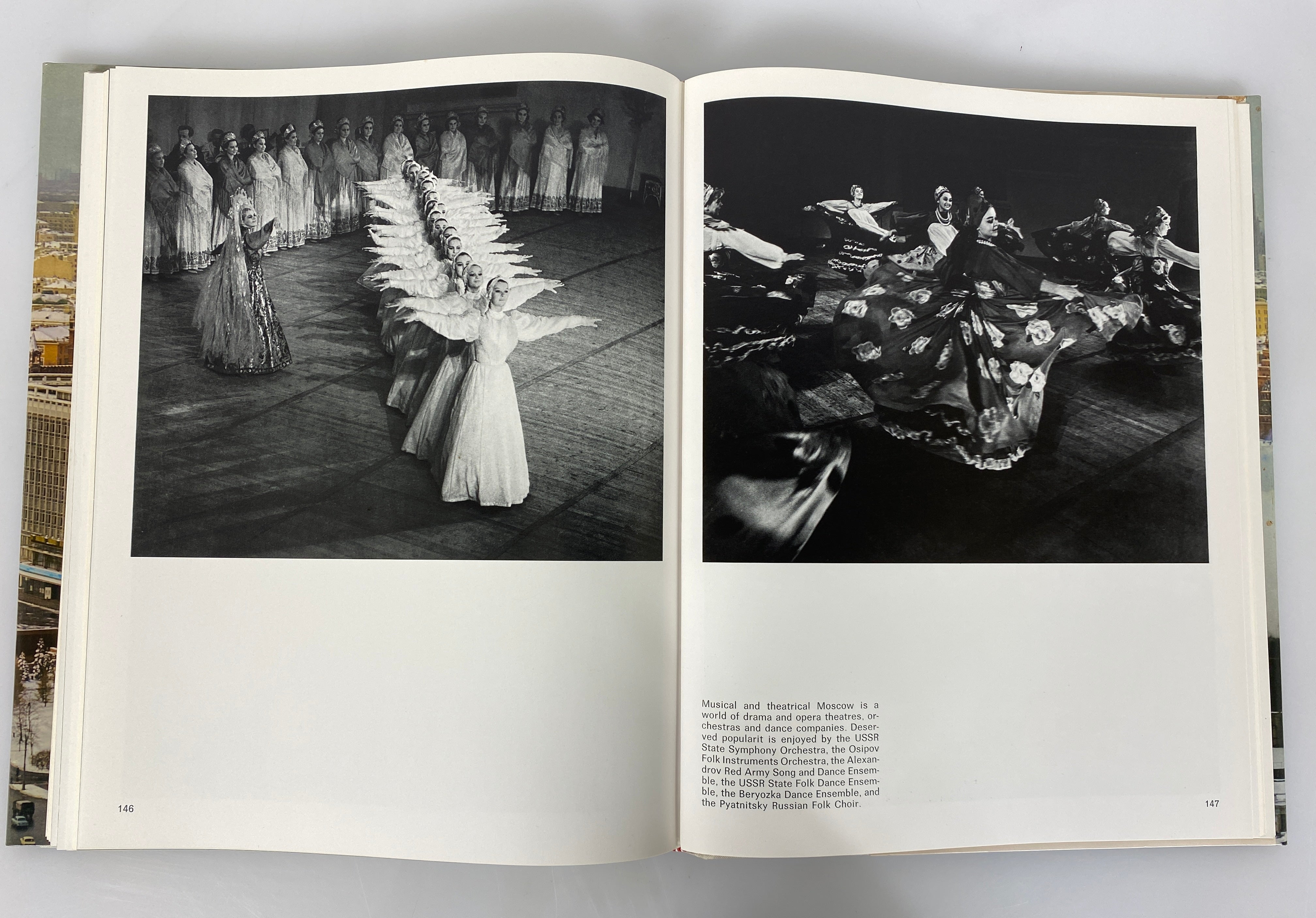 2 Volumes: Splendours of Leningrad (1969)/Moscow (1975) Oversized HC DJ