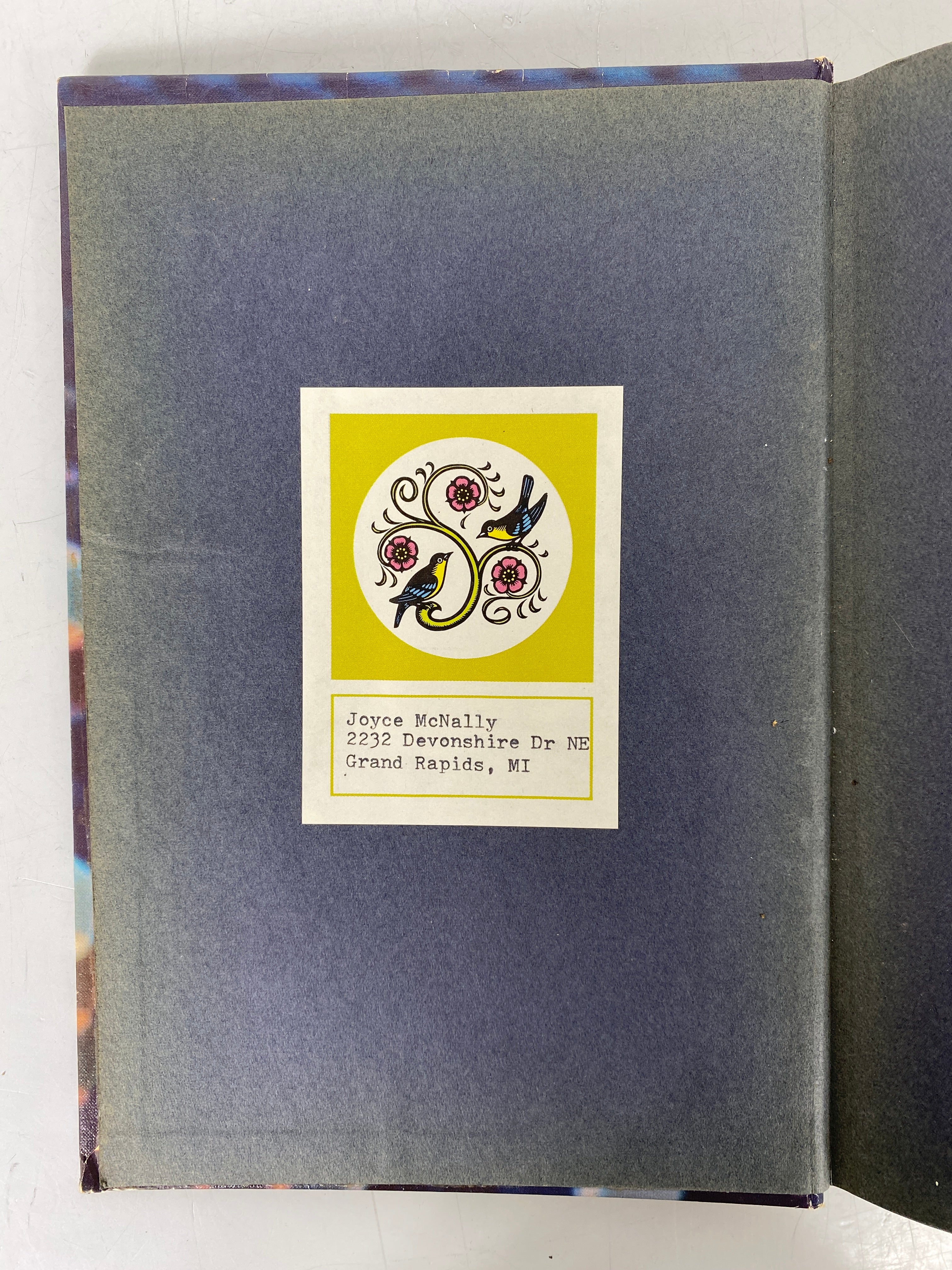 2 Vtg Economic Texts: Financial Accounting/Economics of Money & Banking HC