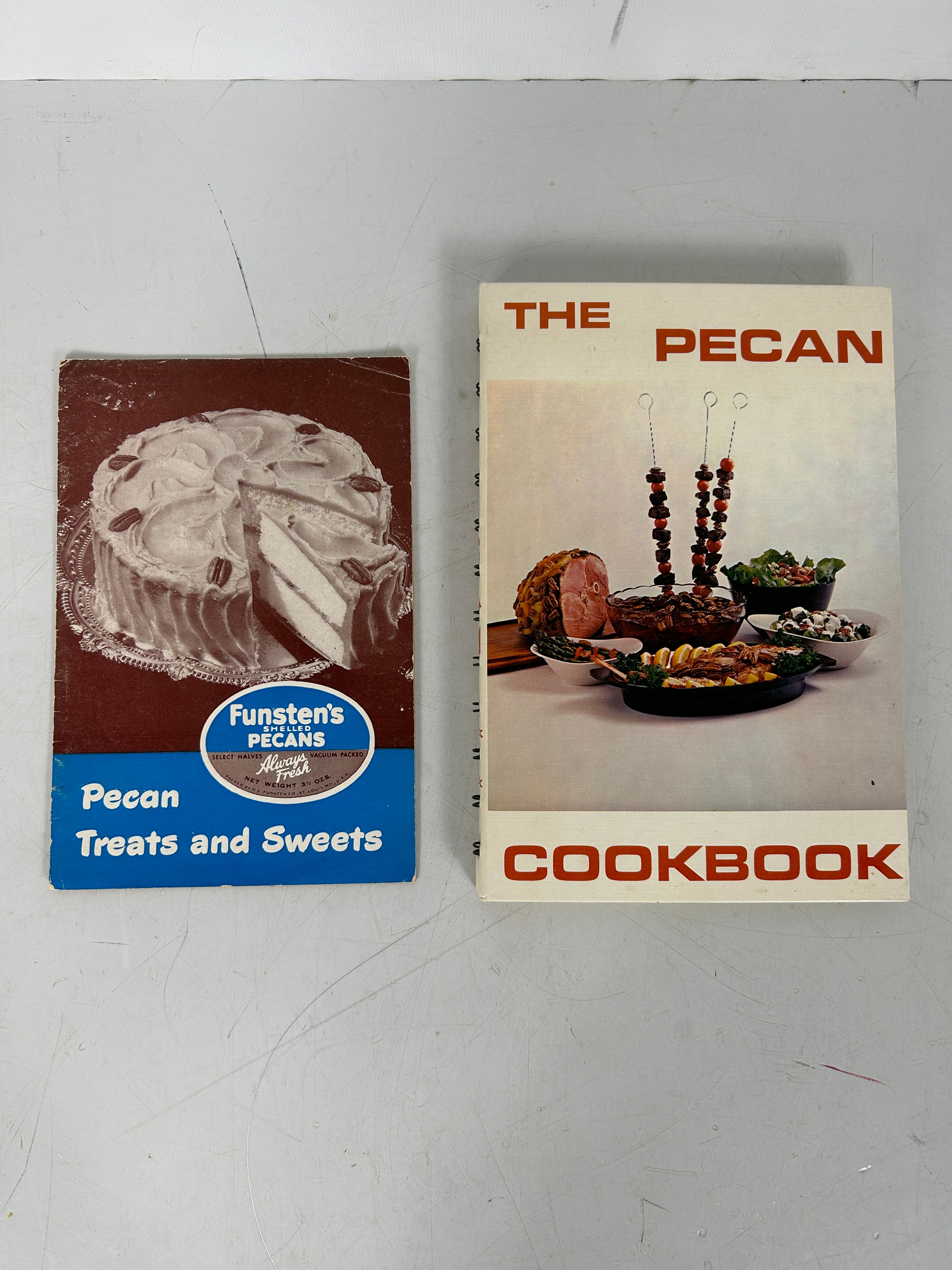 2 Vtg Recipe Books: The Pecan Cookbook (Spiral)/Pecan Treats & Sweets 1950-67