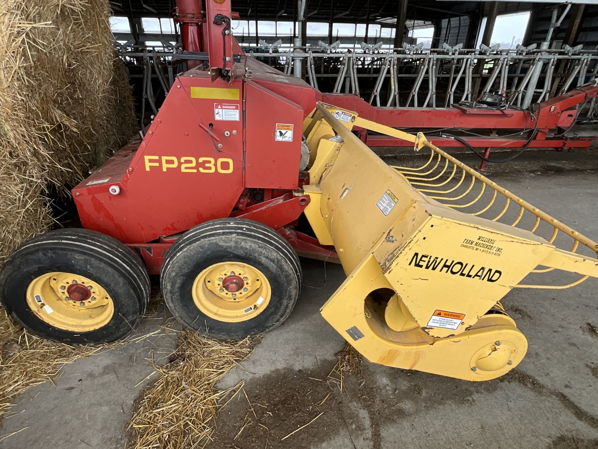 2001 New Holland FP230 Forage Chopper Metalert III w/ New Holland 7’ Hay Head